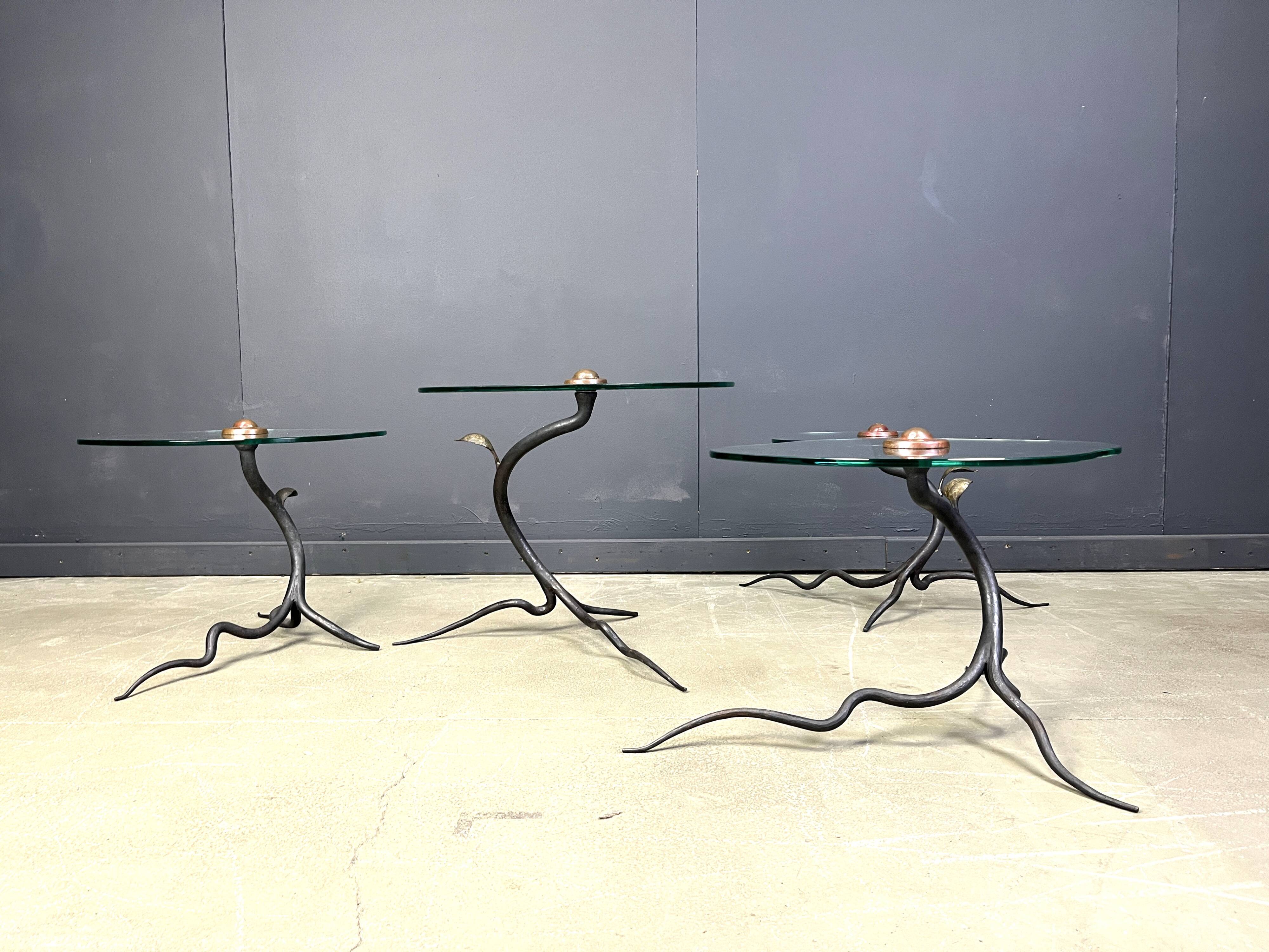 Ensemble de tables basses vintage en fer forgé et verre, années 1970 - Belgique