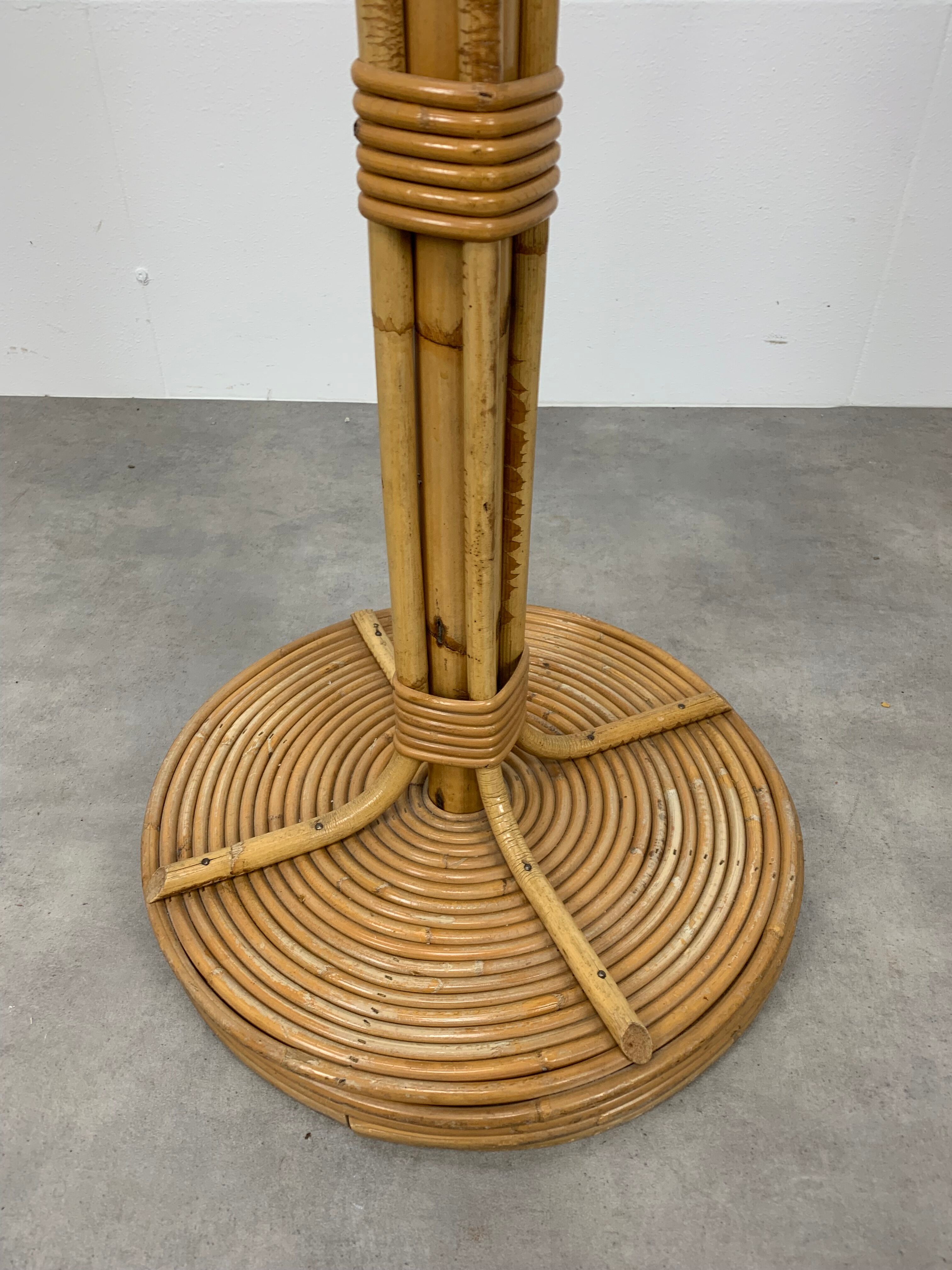 Rattan parrot coat rack and chic jungle style brass