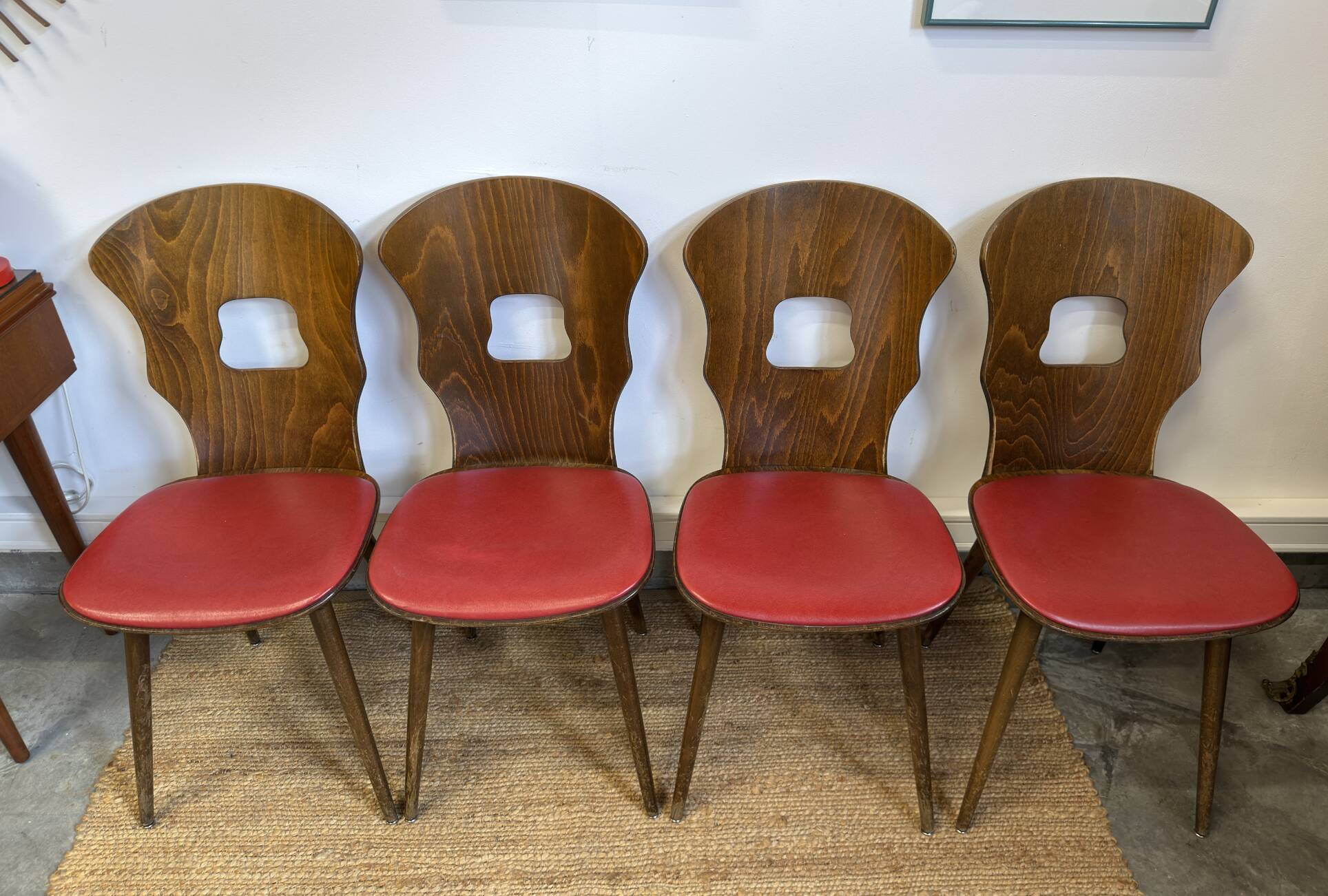 Suite de 4 chaises Baumann modèle “Gentiane” – années 60/70