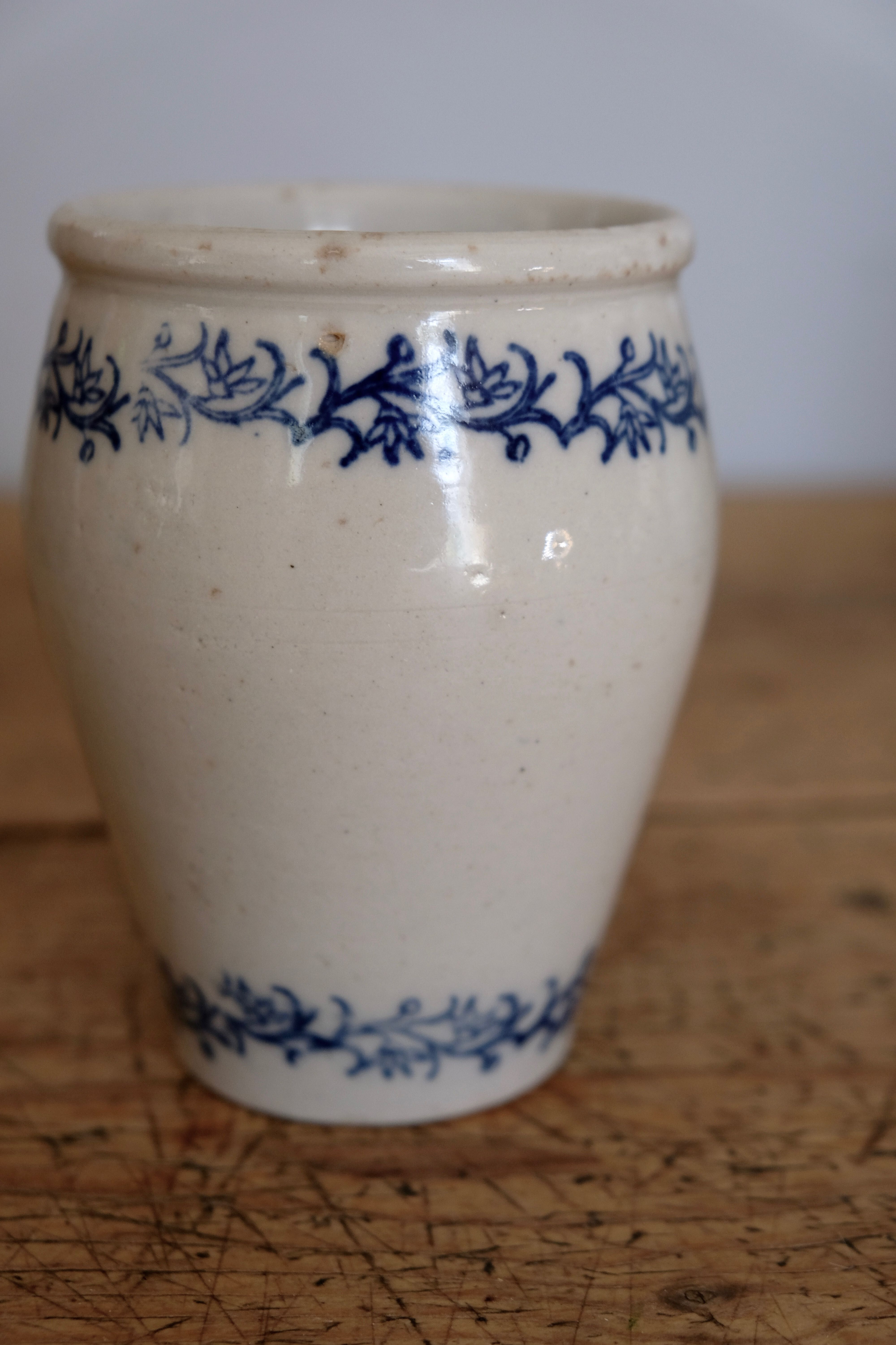 Old sandstone pot glazed beige and blue