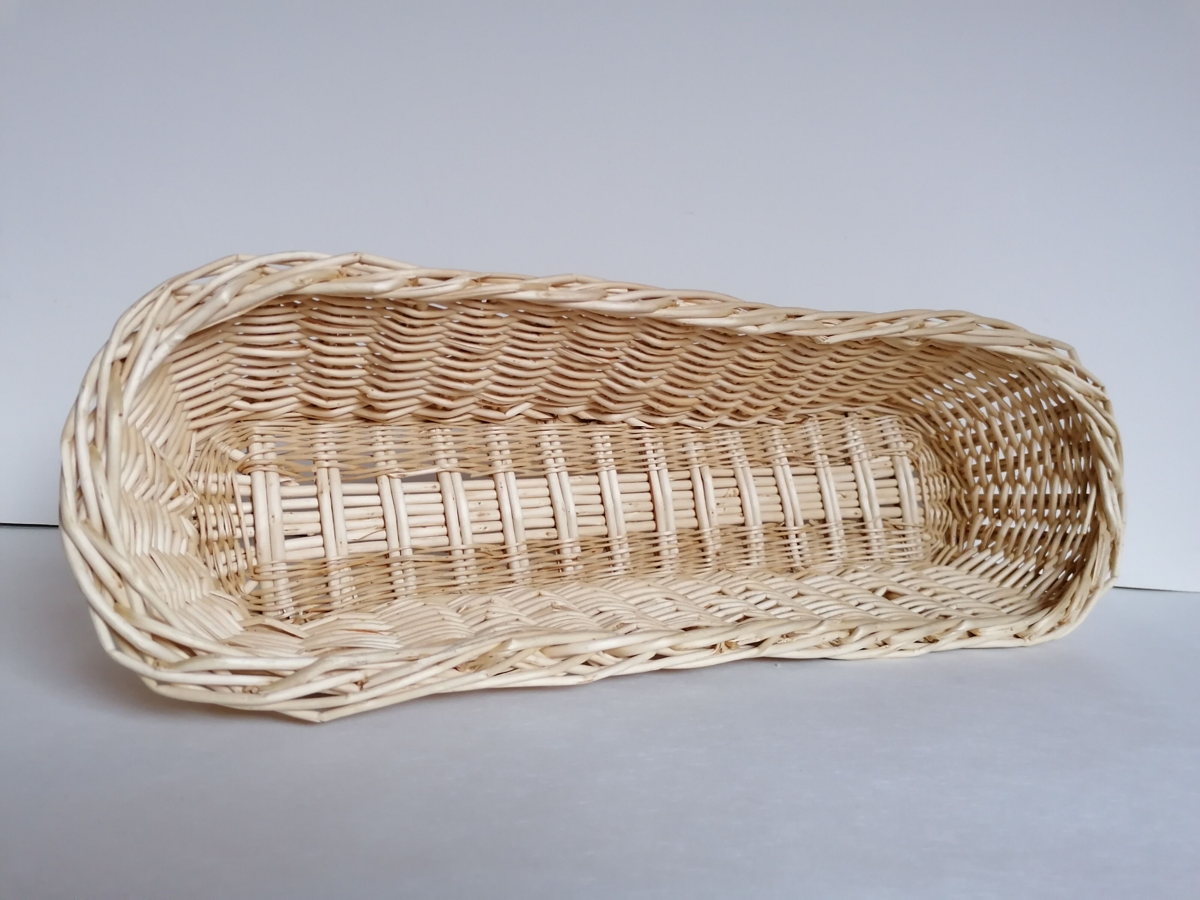 Wicker bread basket