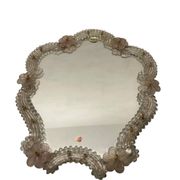 Miroir de table vénitien rose en verre de Murano, années 1960