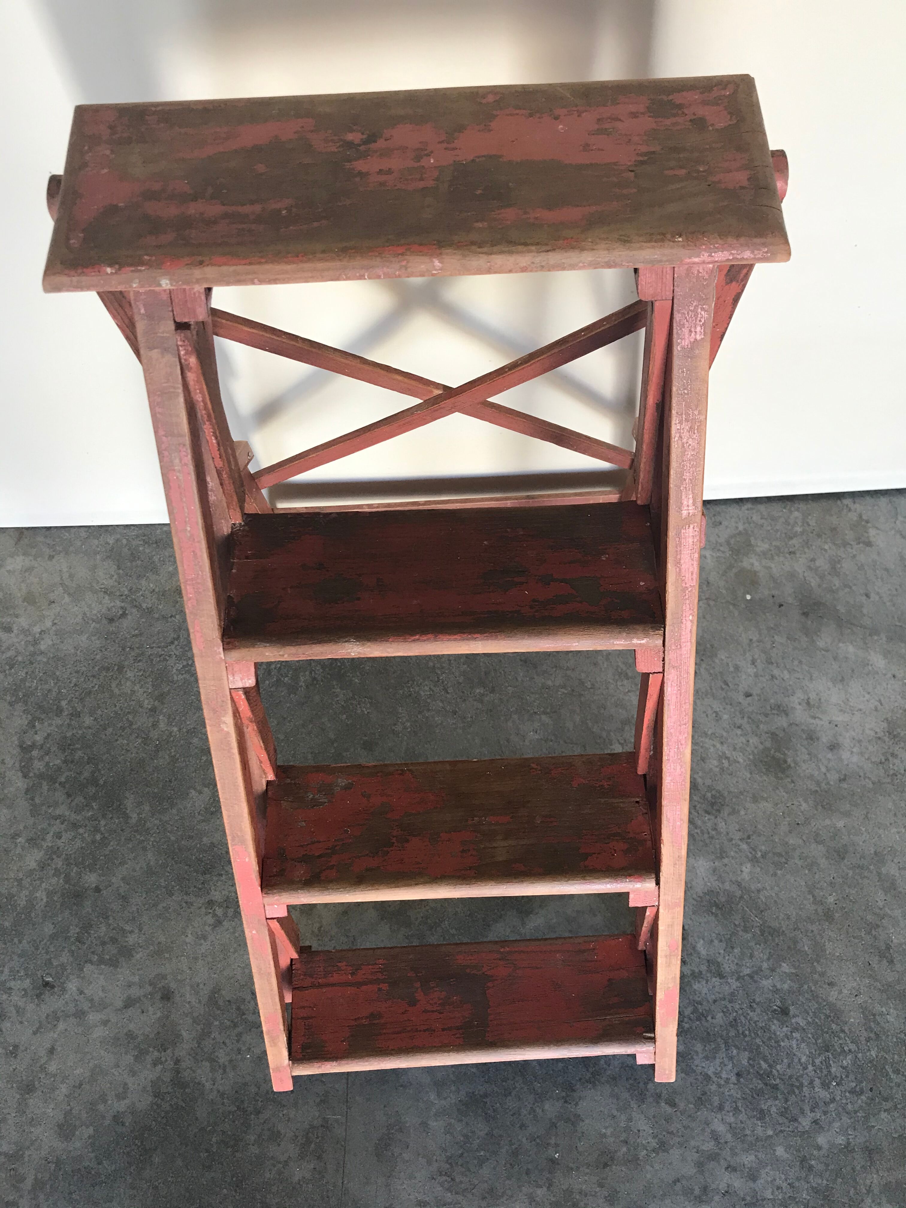 Industrial stepladder crafting foldable wooden painter