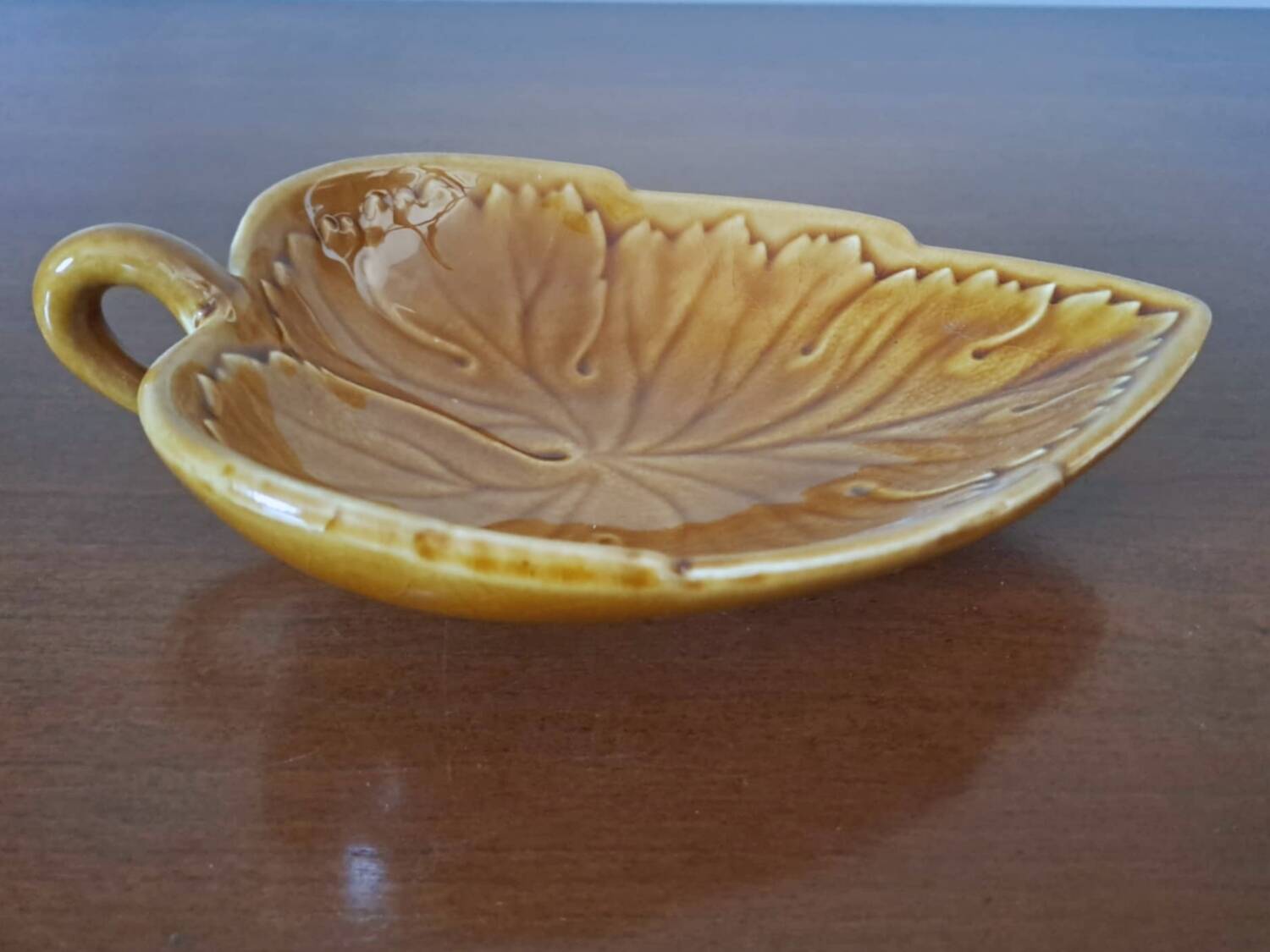 2 Gien serving dishes or trays