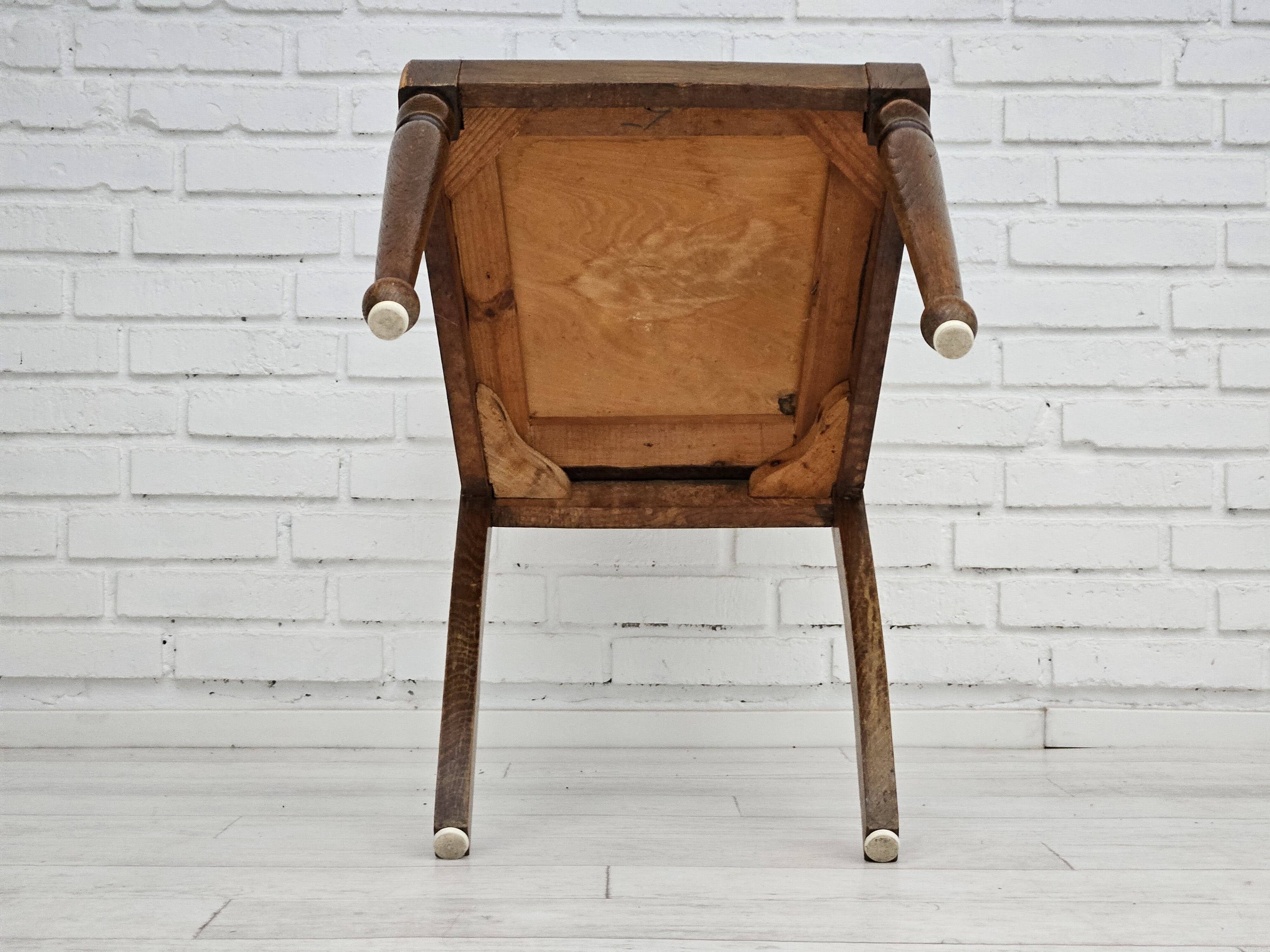 Suite de 6 chaises scandinaves années 30, bon état d'origine.