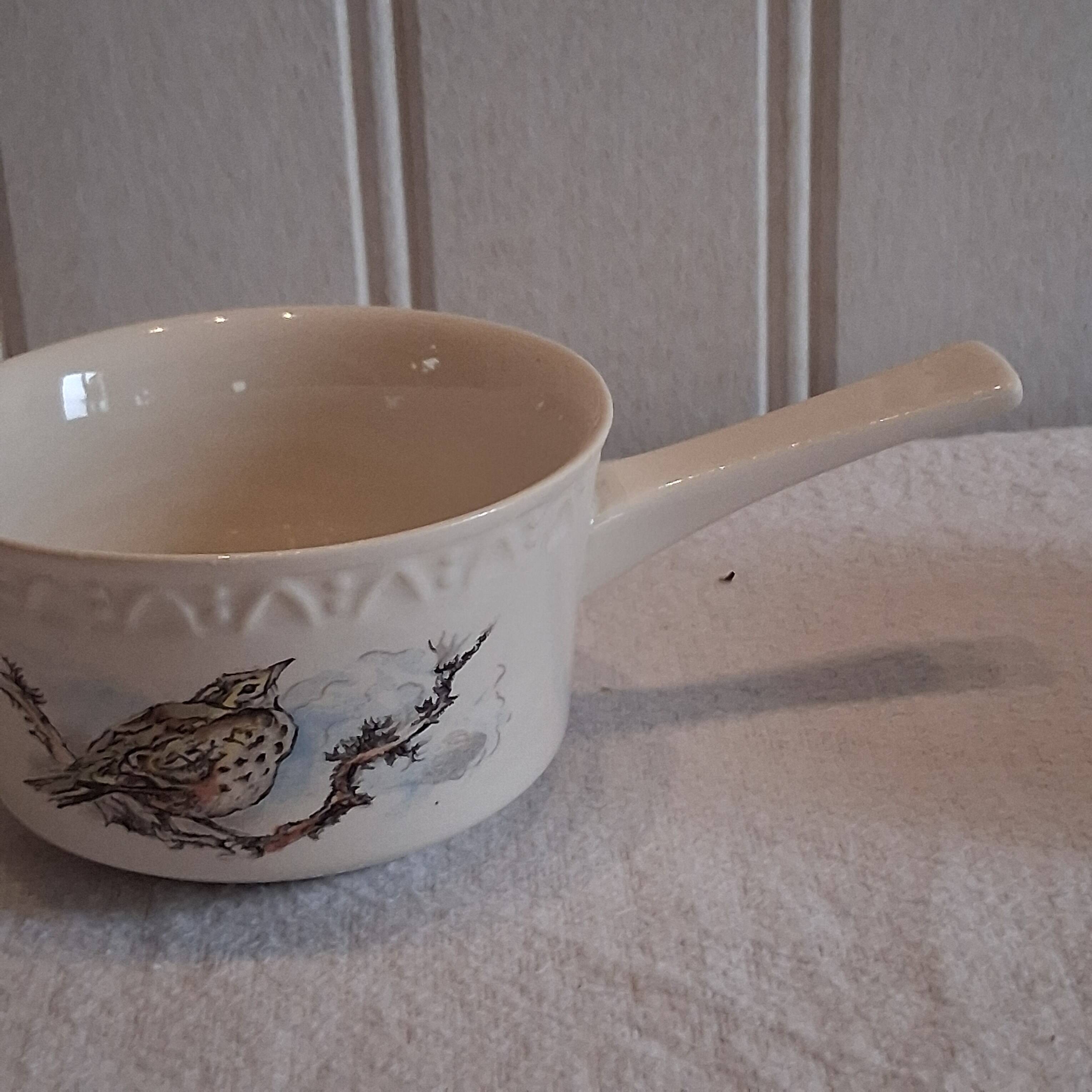 2 very pretty sauceboats or ramekins in porcelain from Villeroy & Boch.