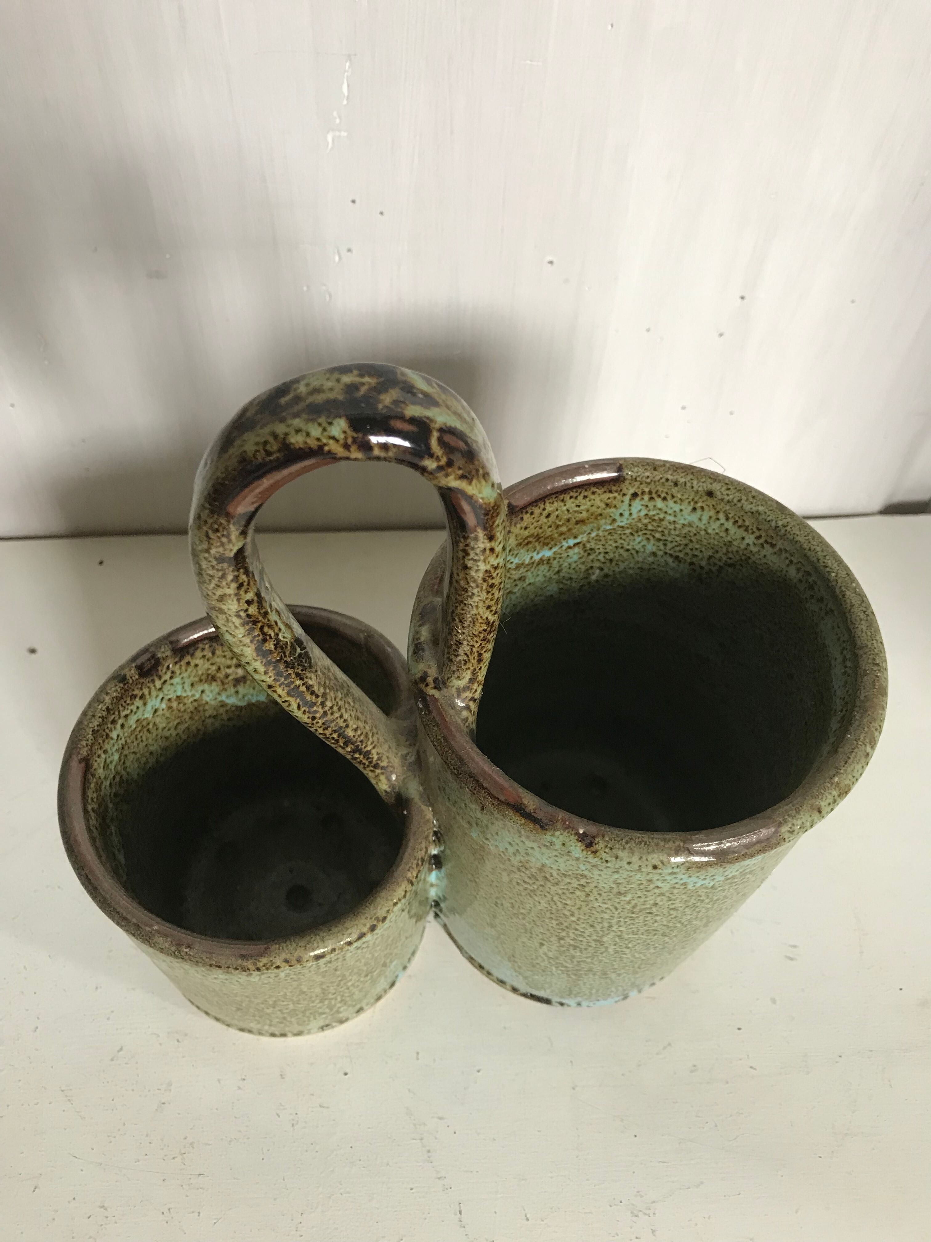 Ceramic pot