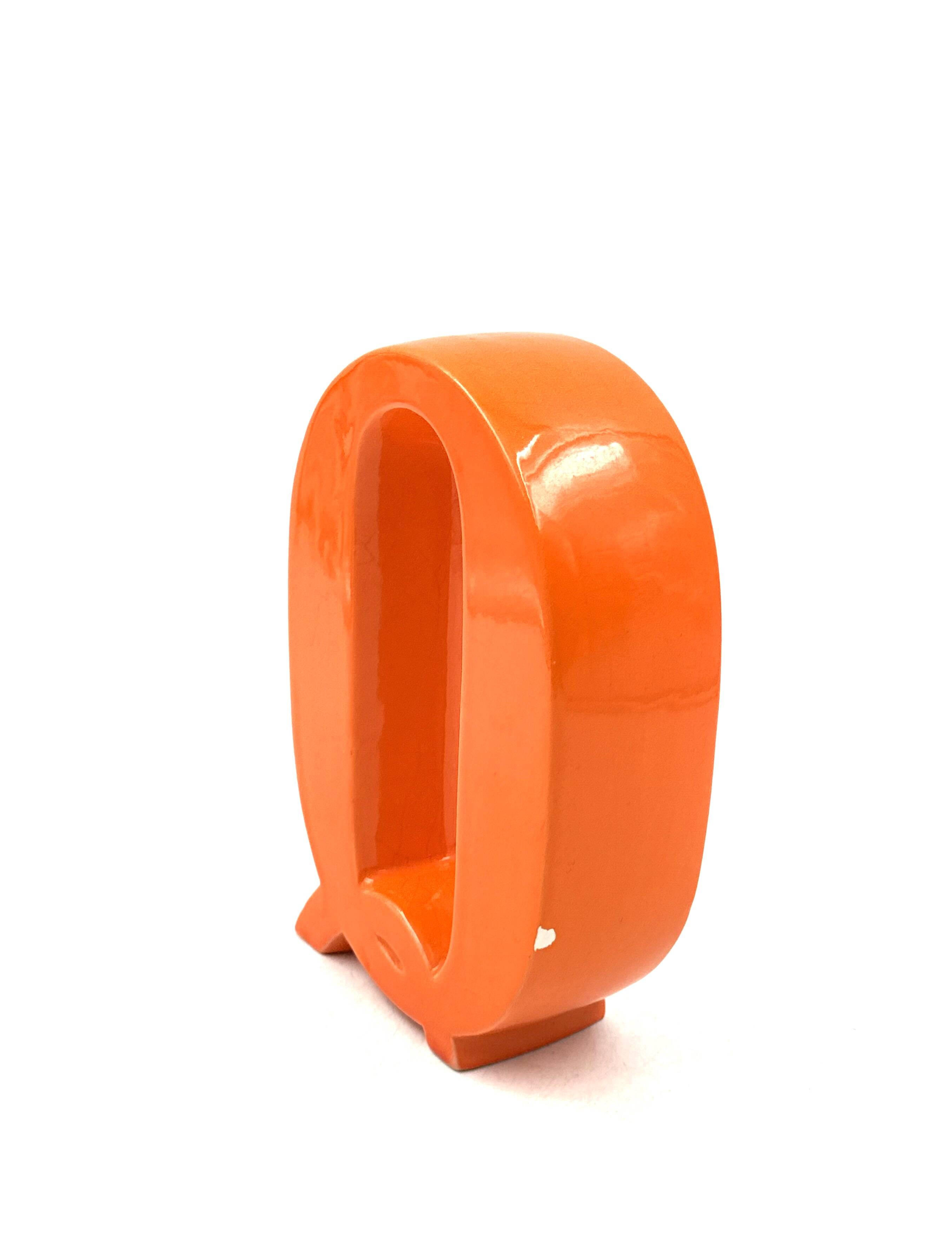 Space age orange Q letter shaped ceramic vase, Marcel Radureau France 1970