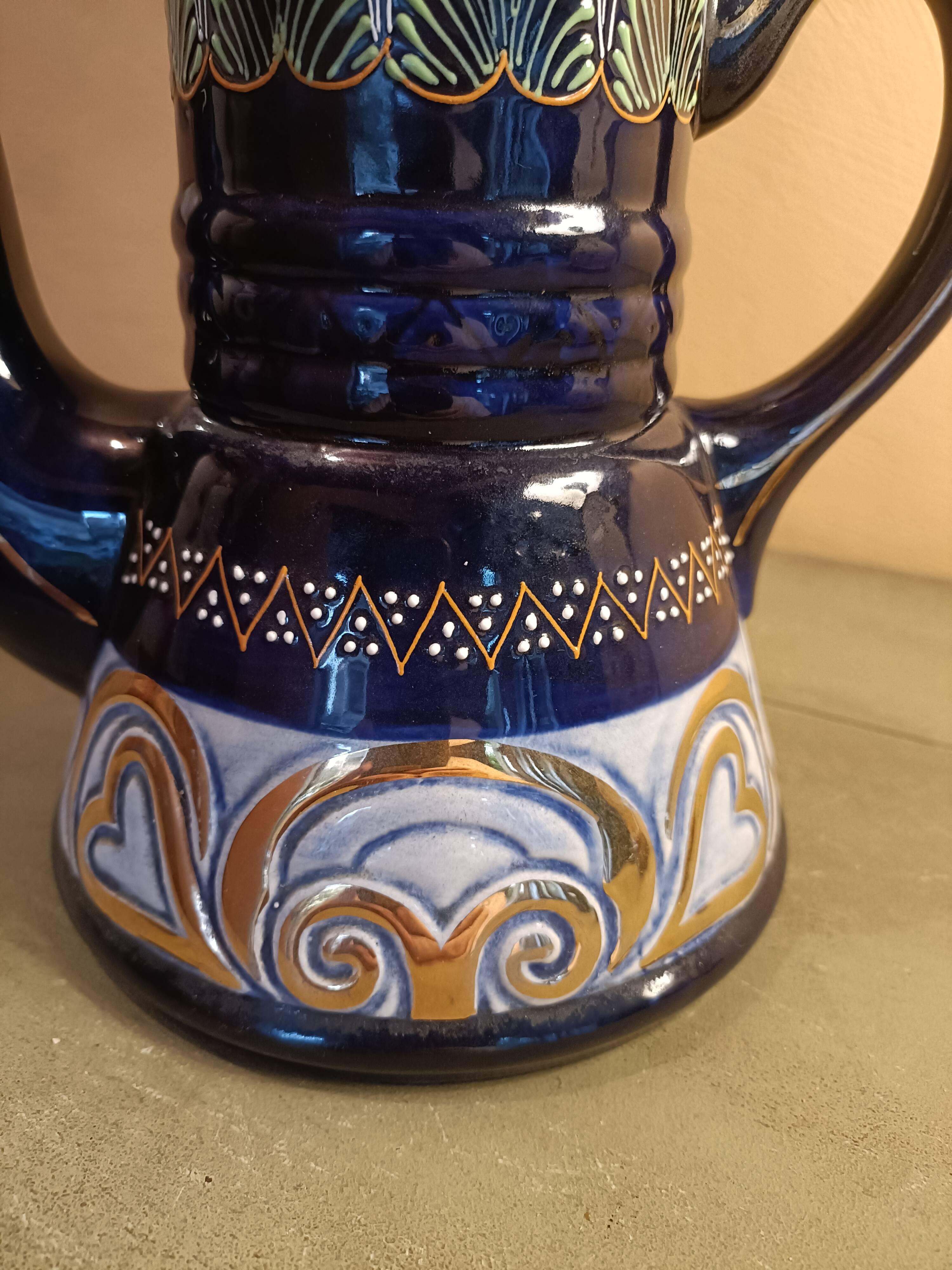 HB Quimper coffee pot with pearl decoration