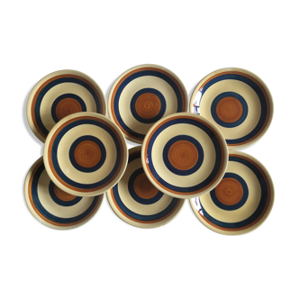 set of 8 flat plates in faience from Gien 1970s