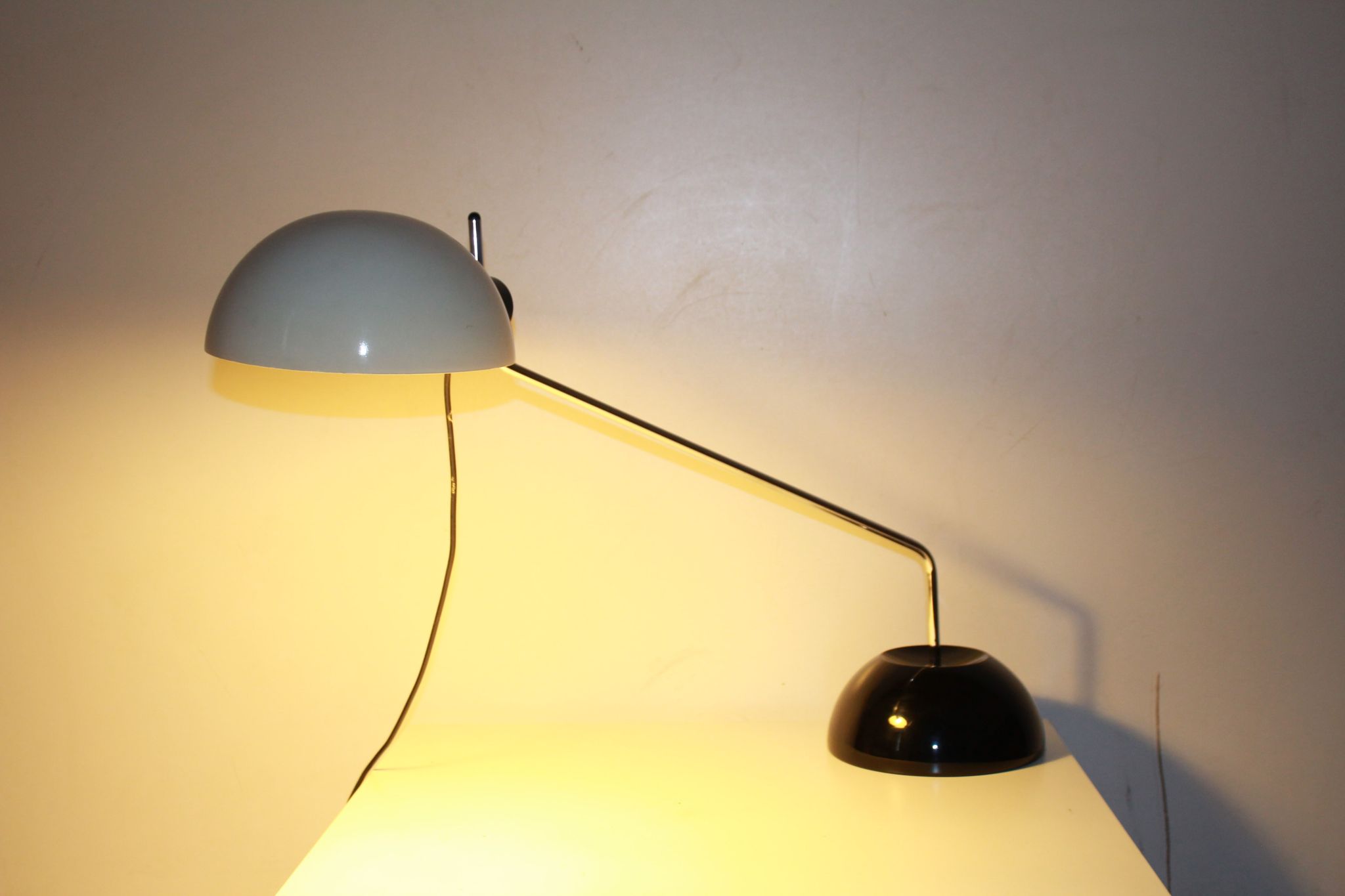 1970s vintage Guzzini flexible table lamp