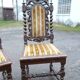 Paire de chaises sculptées