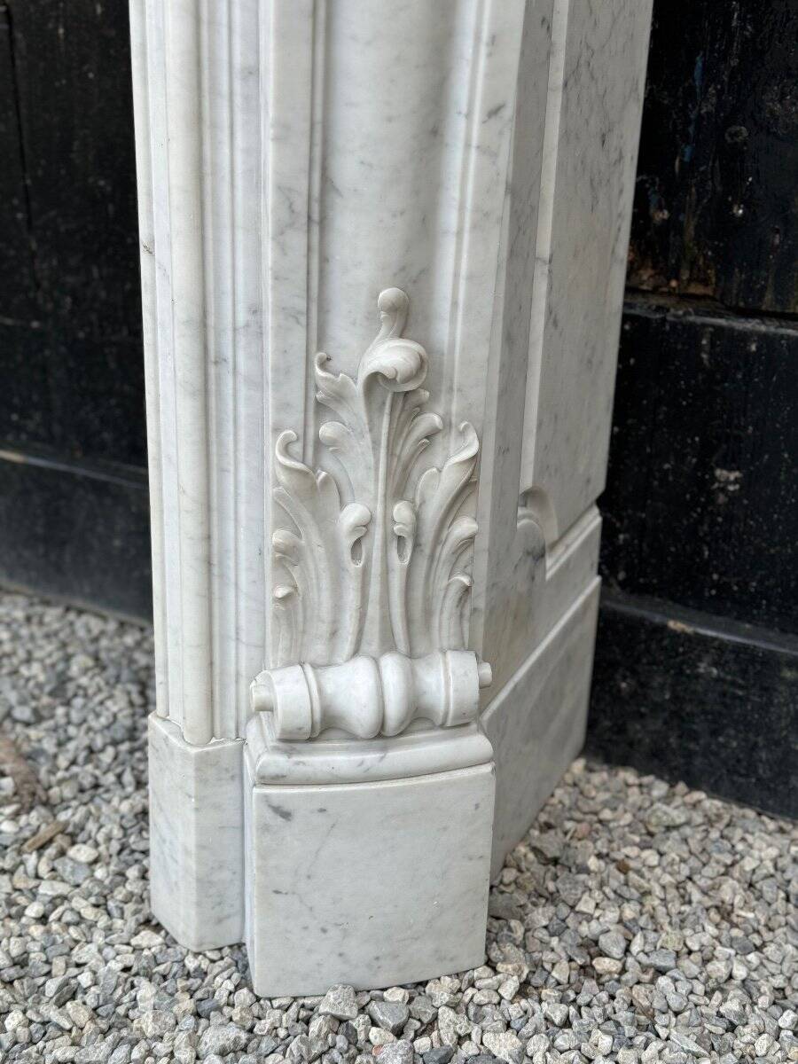 Louis XV style fireplace in Carrara marble circa 1880