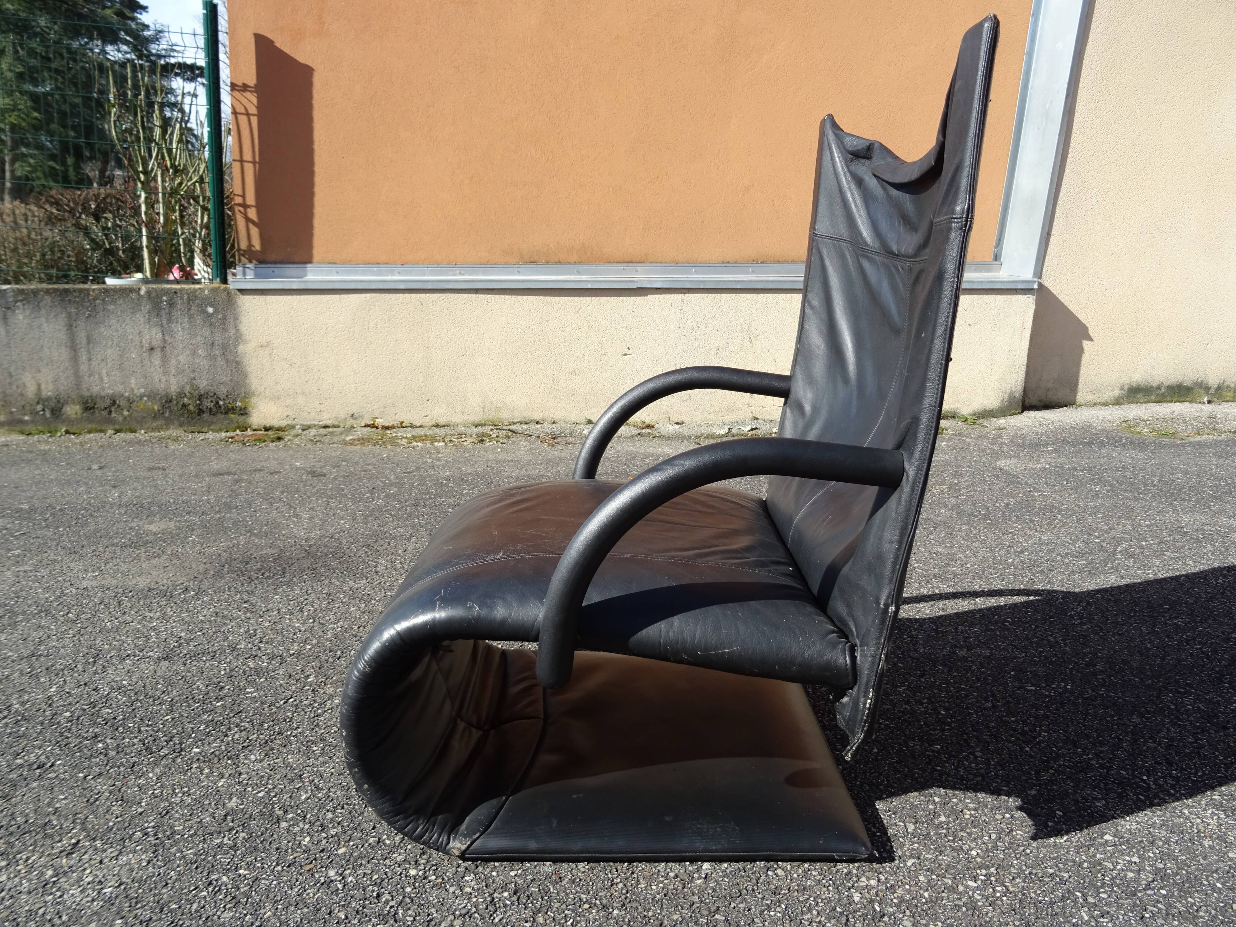 Leather armchair model Zen Claude Brisson Line Roset year 80