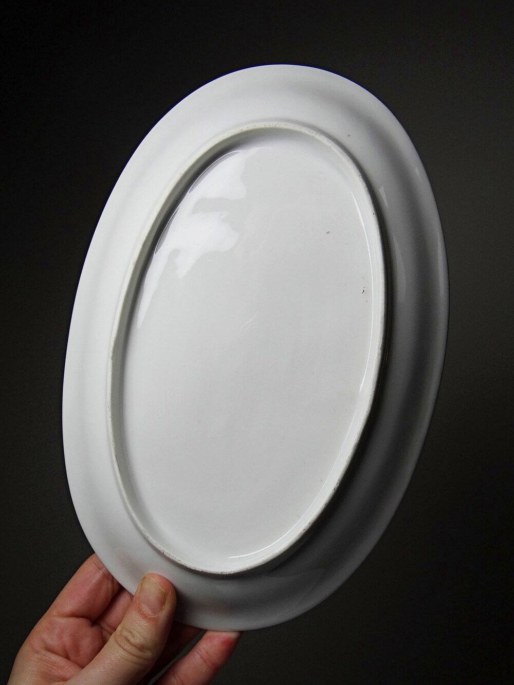 2 Bernardaud Limoges porcelain dishes with floral decoration from the 1920s to 1950s.