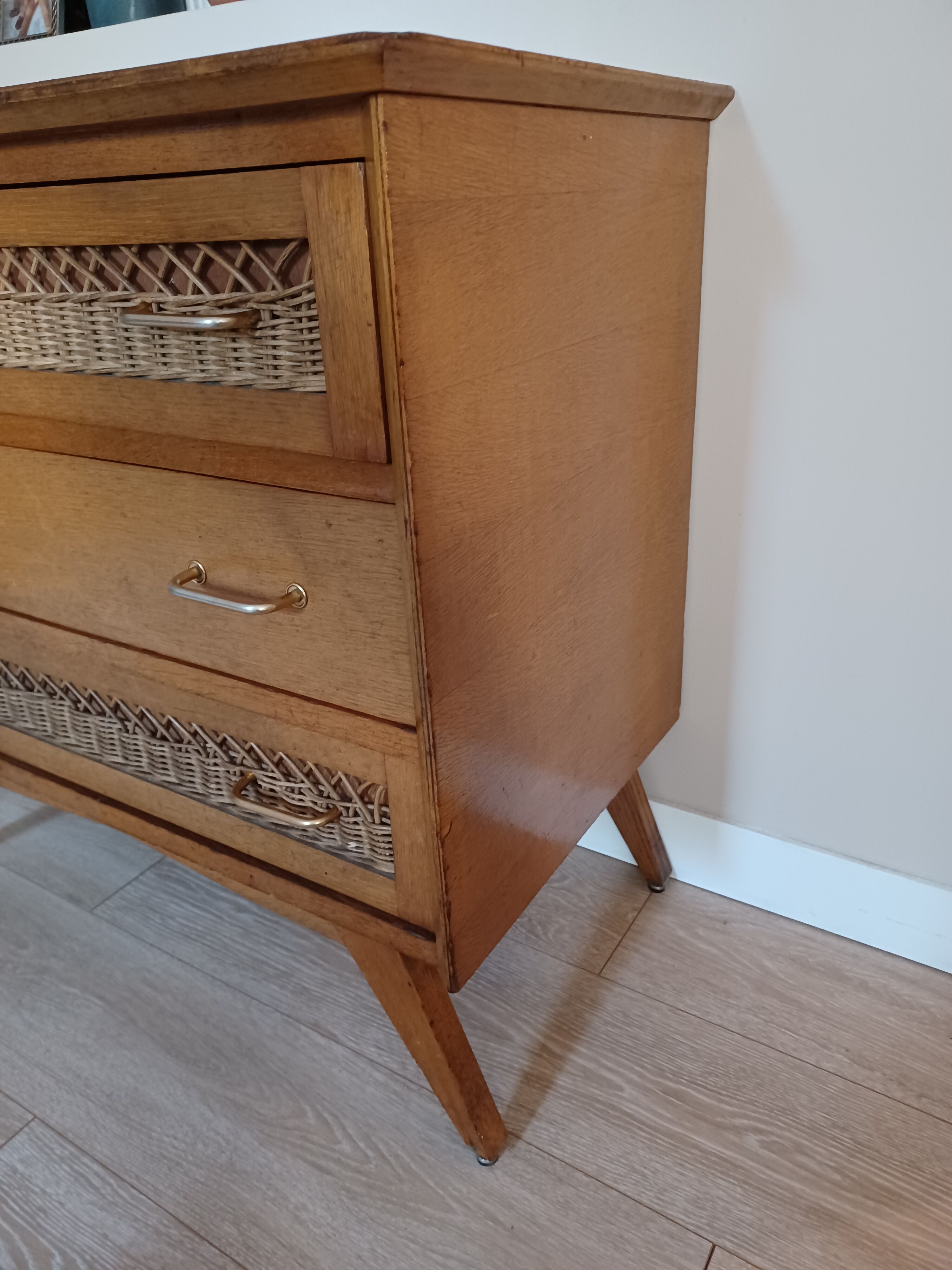 Commode bois et rotin vintage années 50