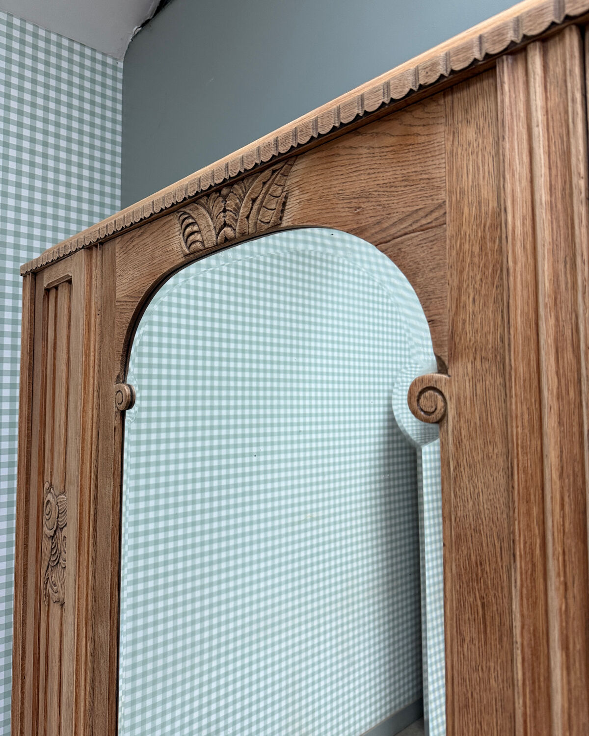 Large Art Deco oak wardrobe (renovated)