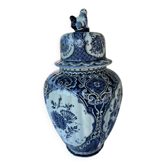 Vase en faïence de Delft par Boch Royal Sphinx