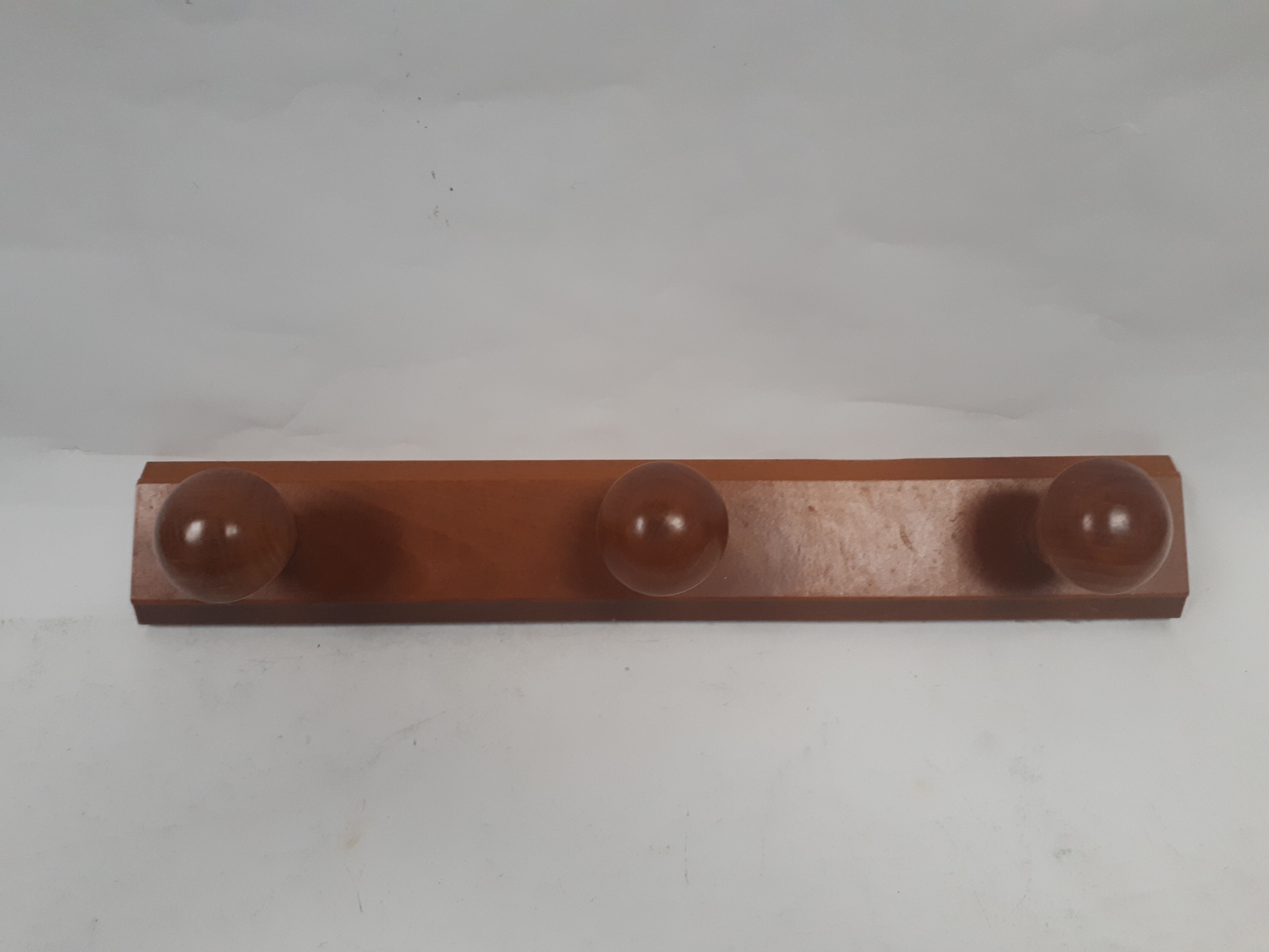 1970 vintage wooden coat rack 3 crochets