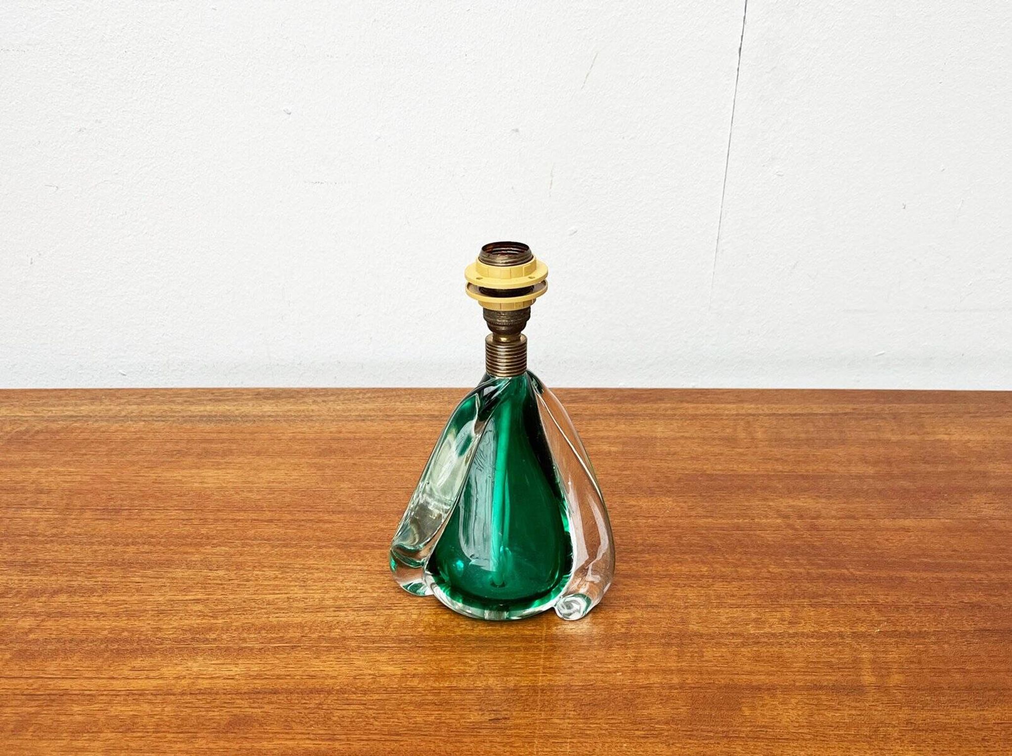 Mid-century Italian Murano glass table lamp from the 1950s.