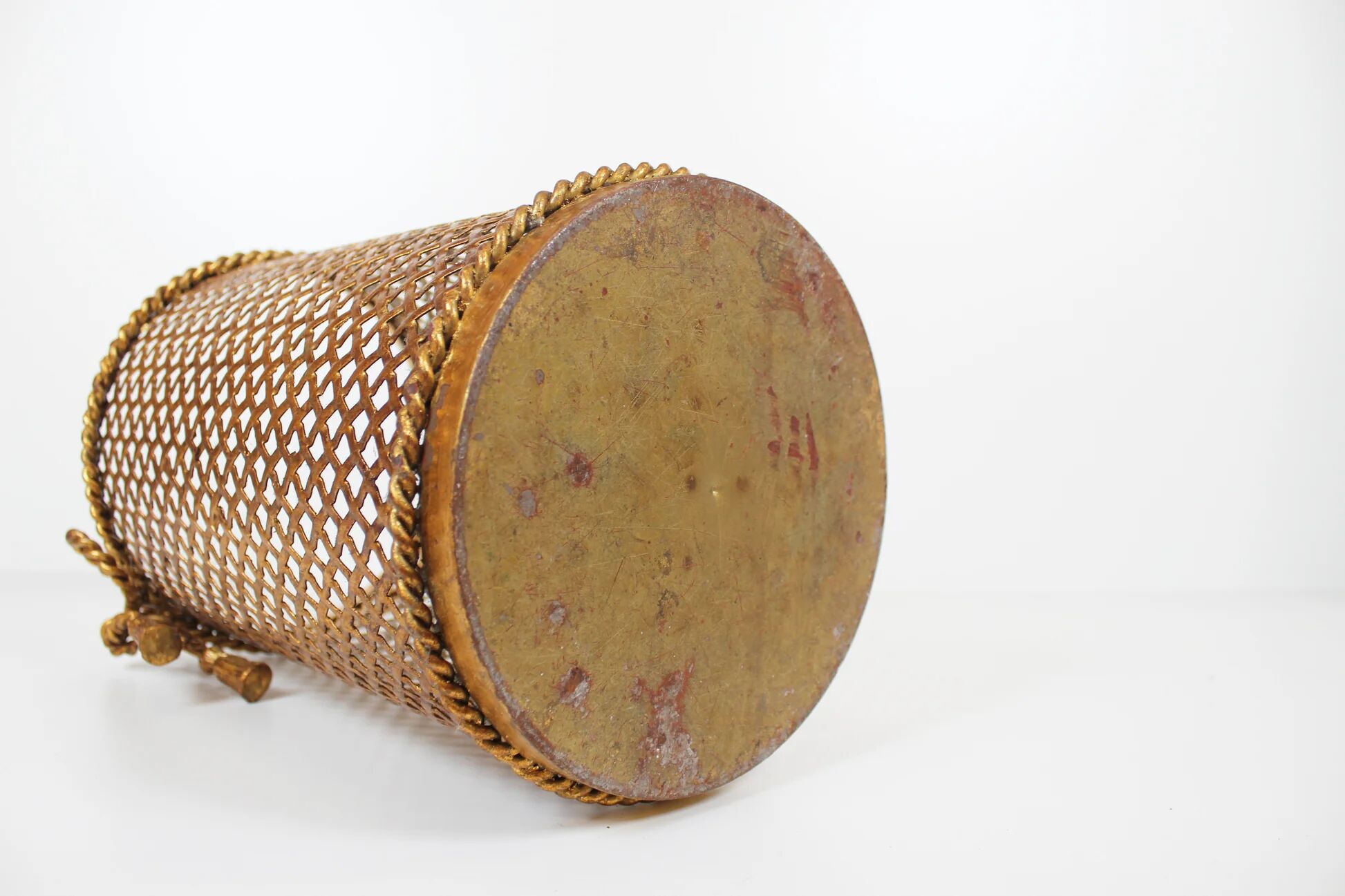 Umbrella stand in gilded metal by Li Puma Firenze