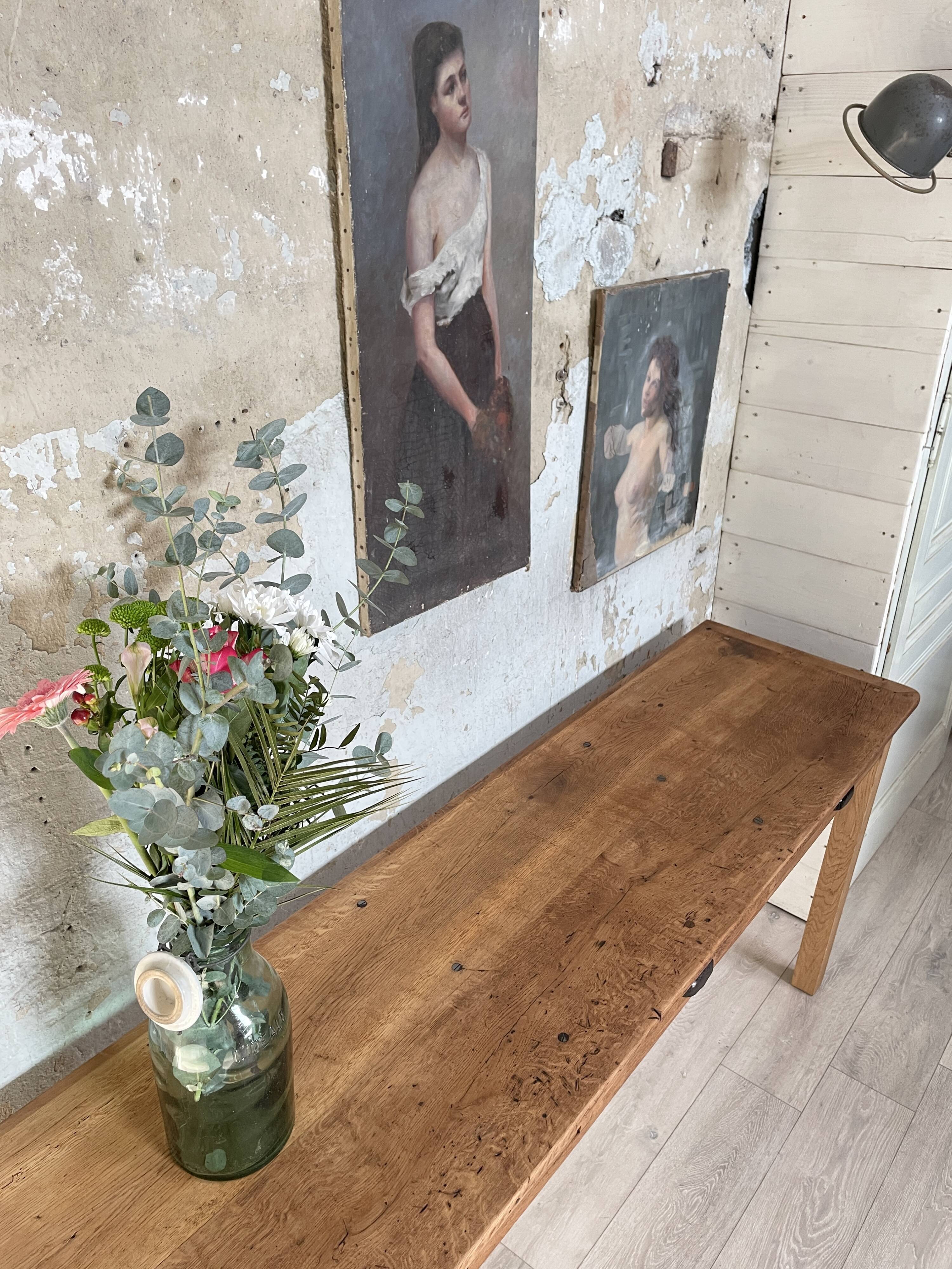 Console service in solid oak, circa 1900.