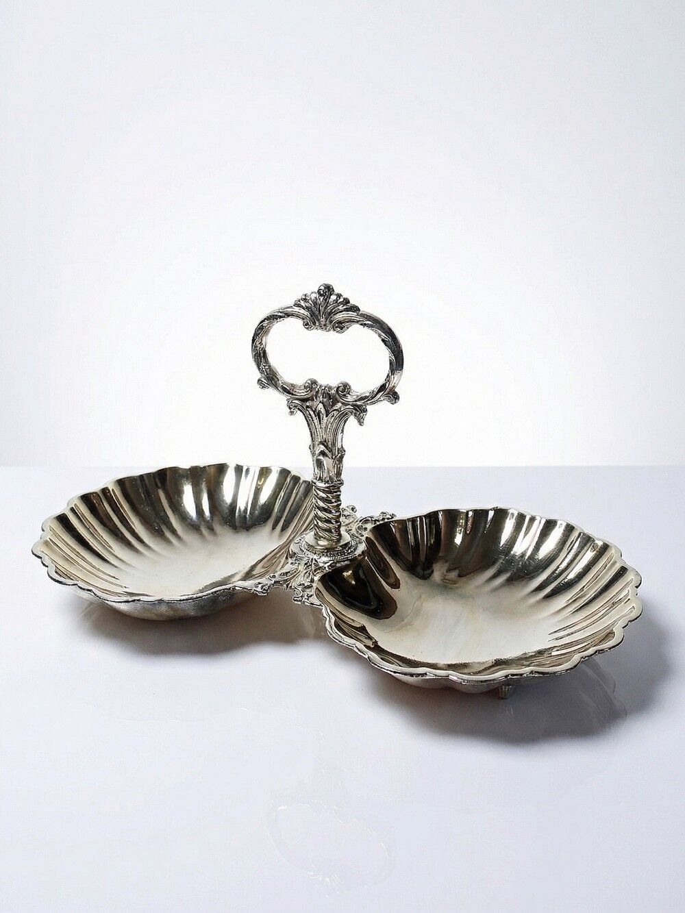 Vintage 50-70 light gold metal double shell server