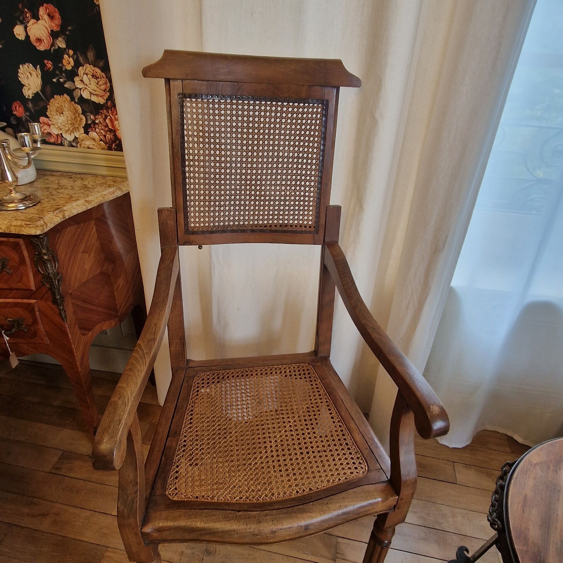 Ancien siège de coiffeur ou barbier