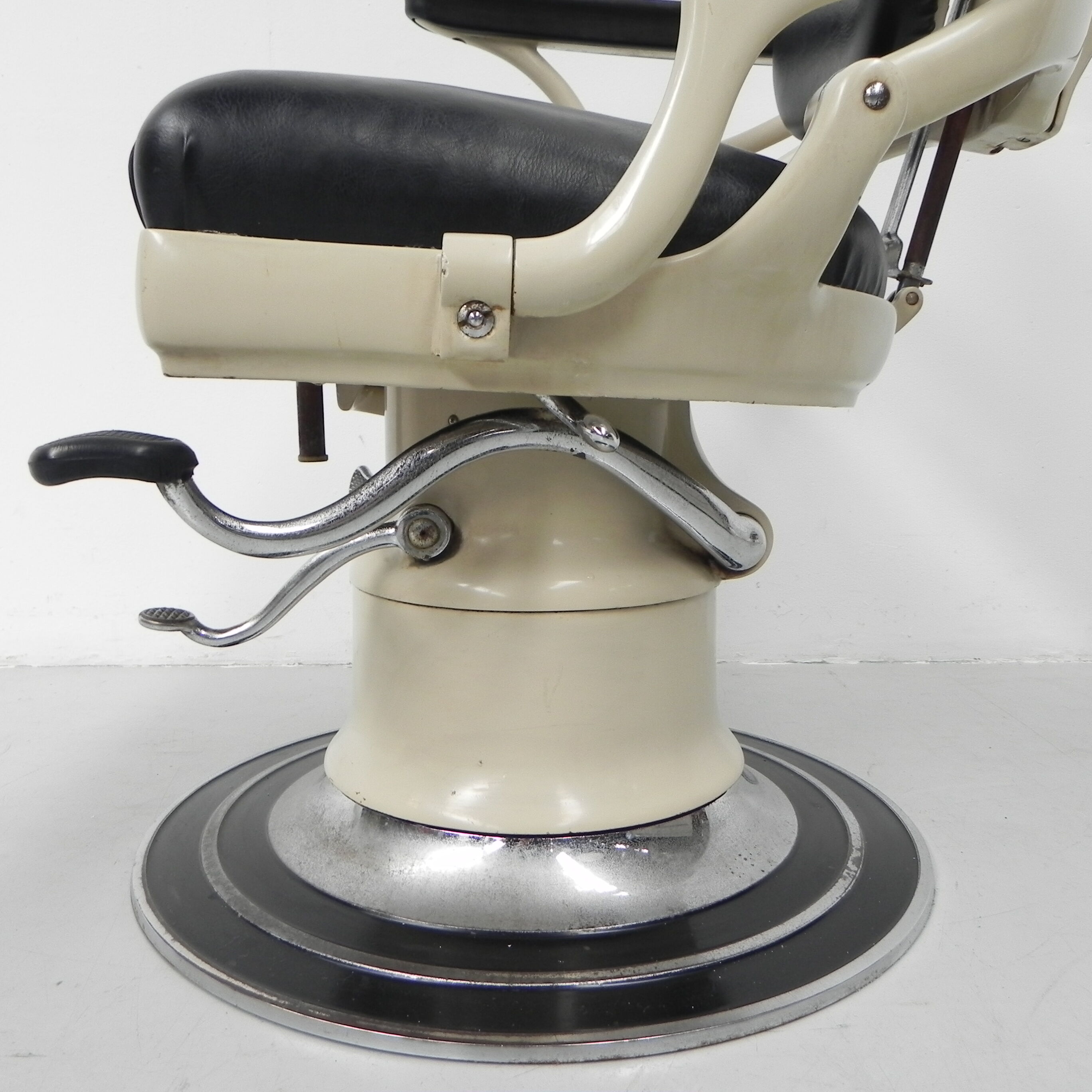 Cast iron dental chair Ritter