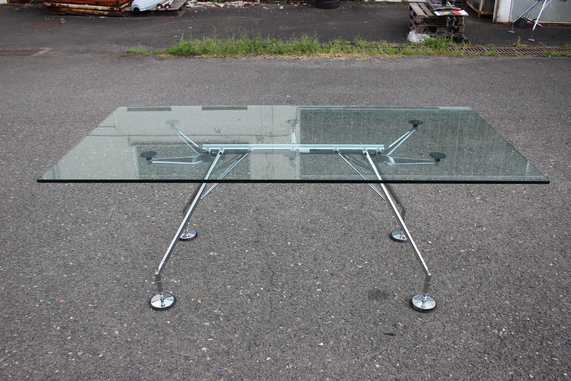 Nomos table by Norman Foster for Tecno Italy 1970s