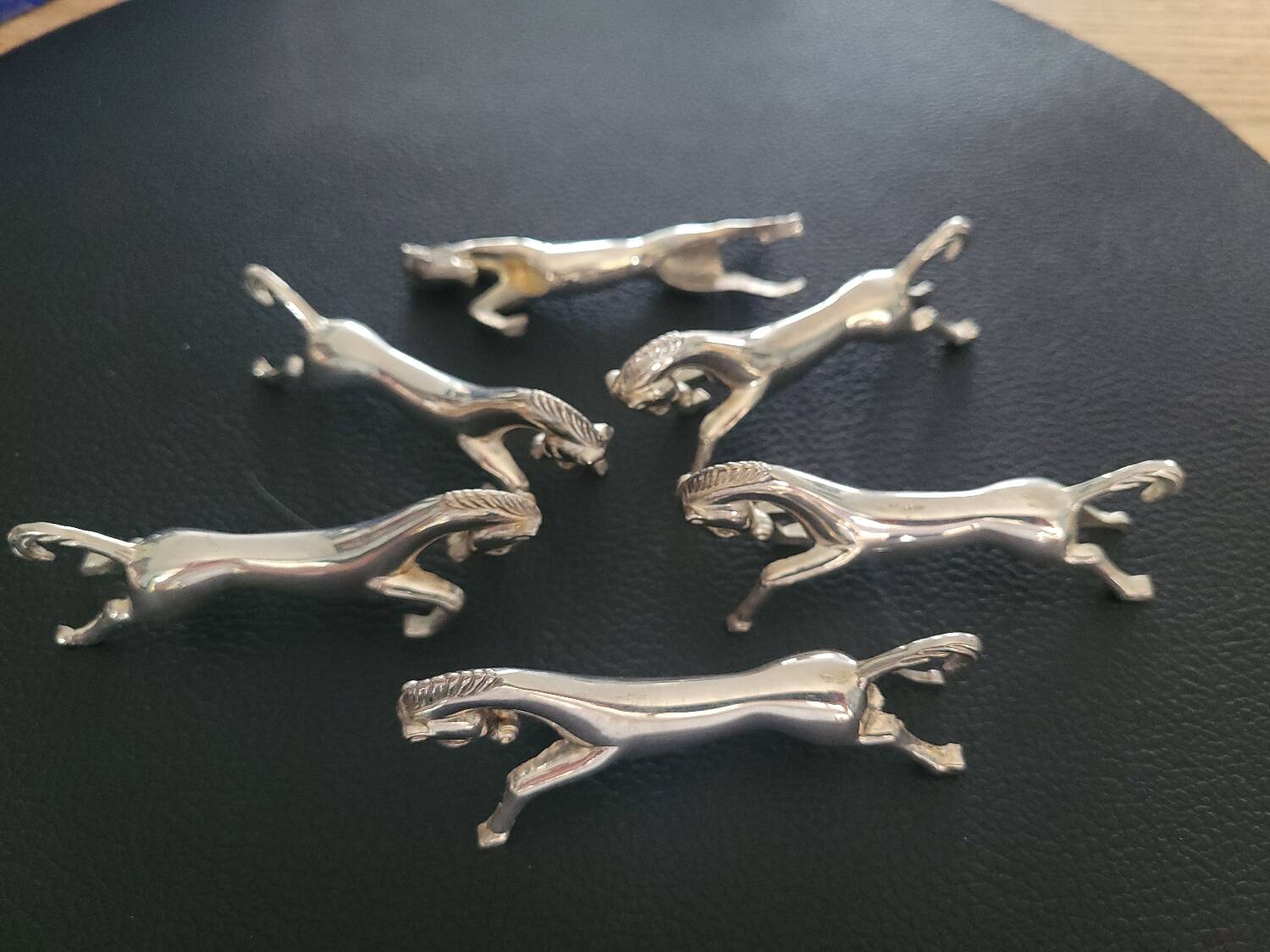 Set of 6 horse knife holders
