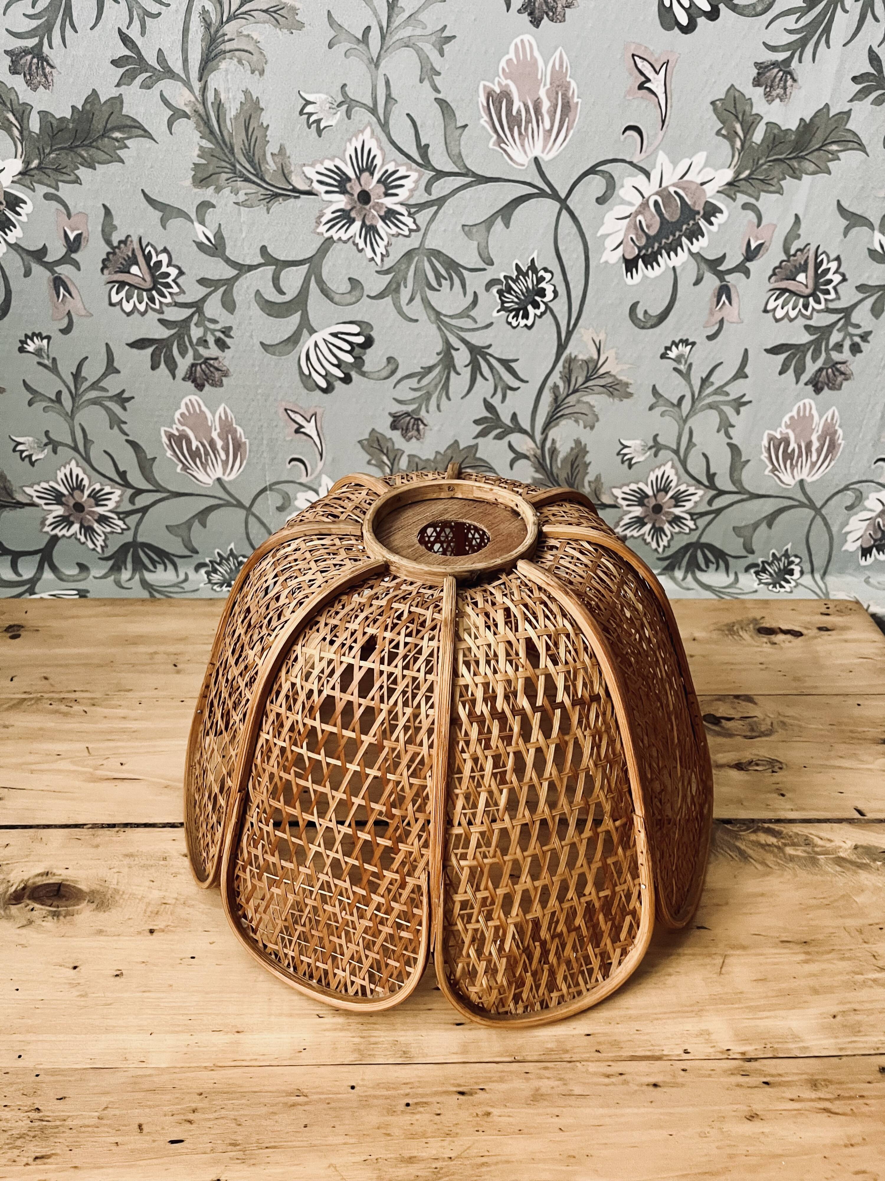 Vintage rattan pendant lamp