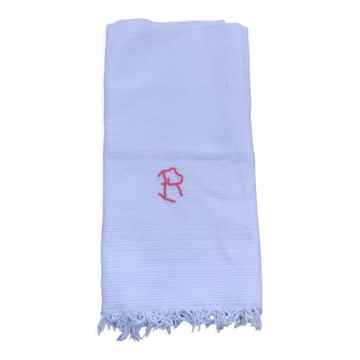 Honeycomb towel in white cotton monogram R embroidered with old red thread