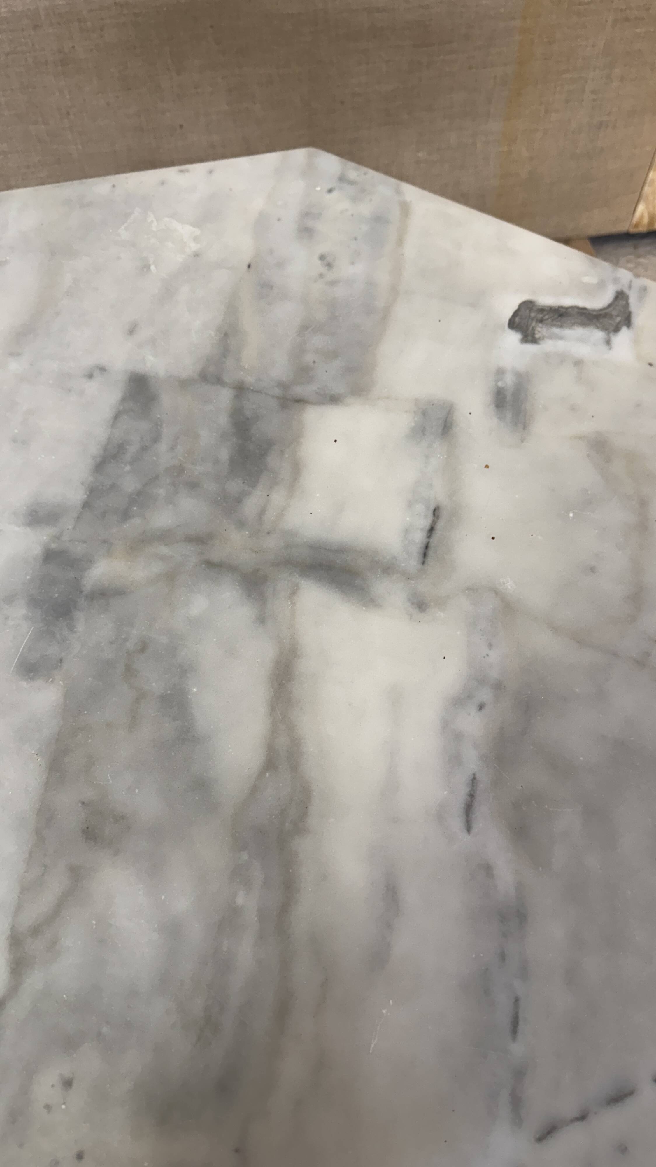 Table à manger en marbre