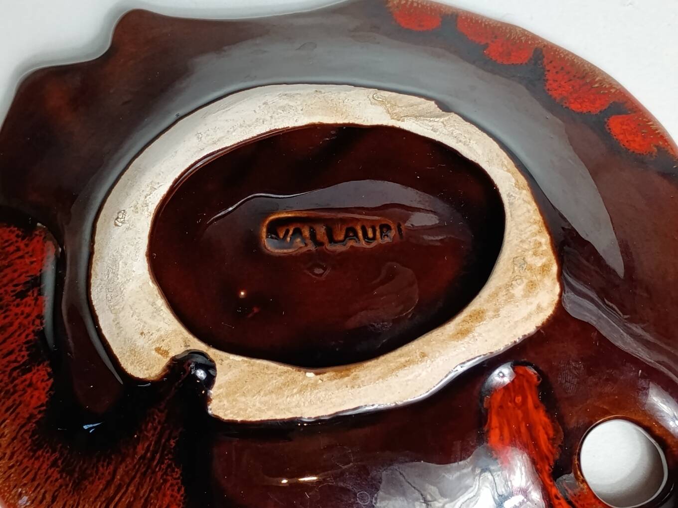 Ceramic fish bowl or pocket tray signed Vallauris, 1950s.