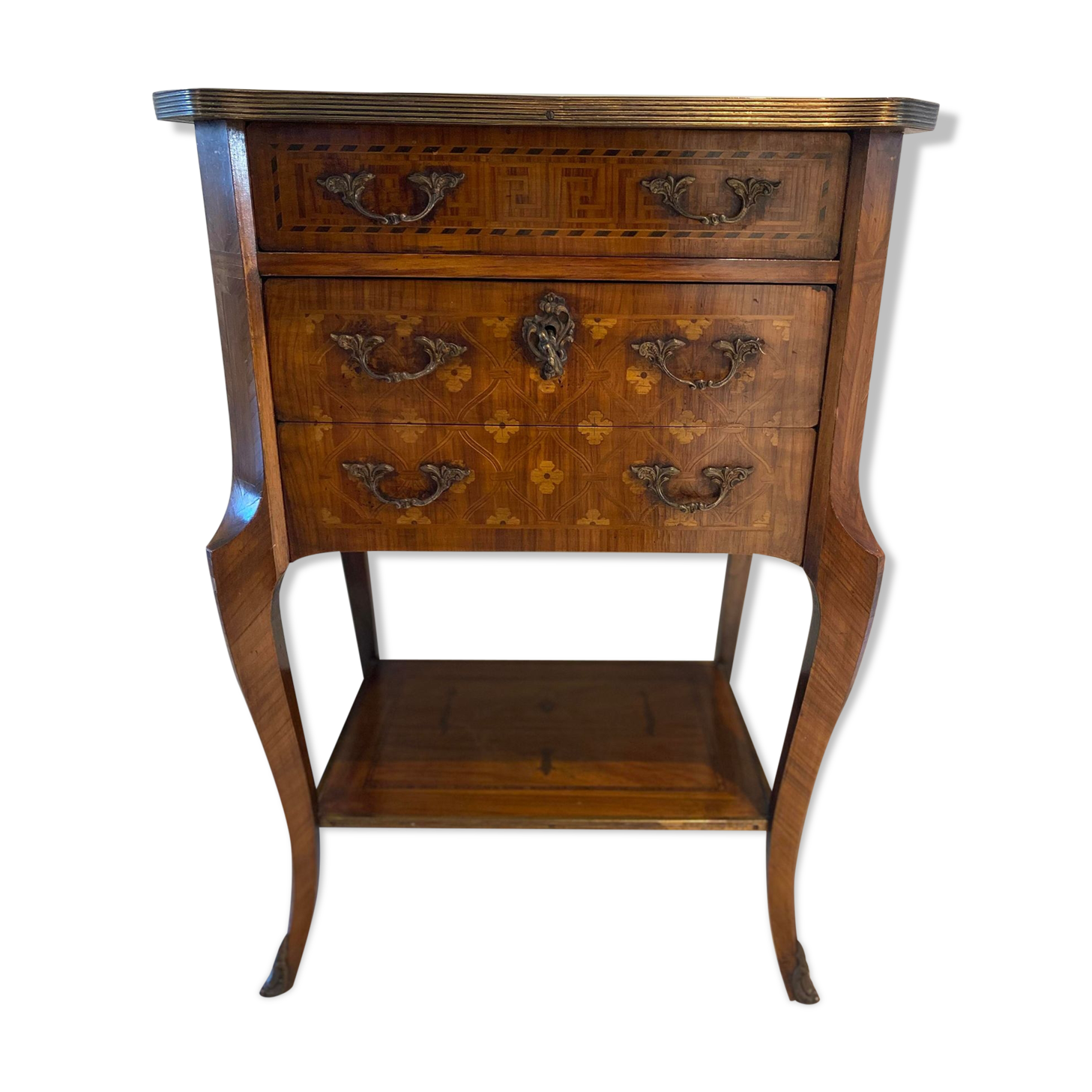 Louis XV chest of drawers