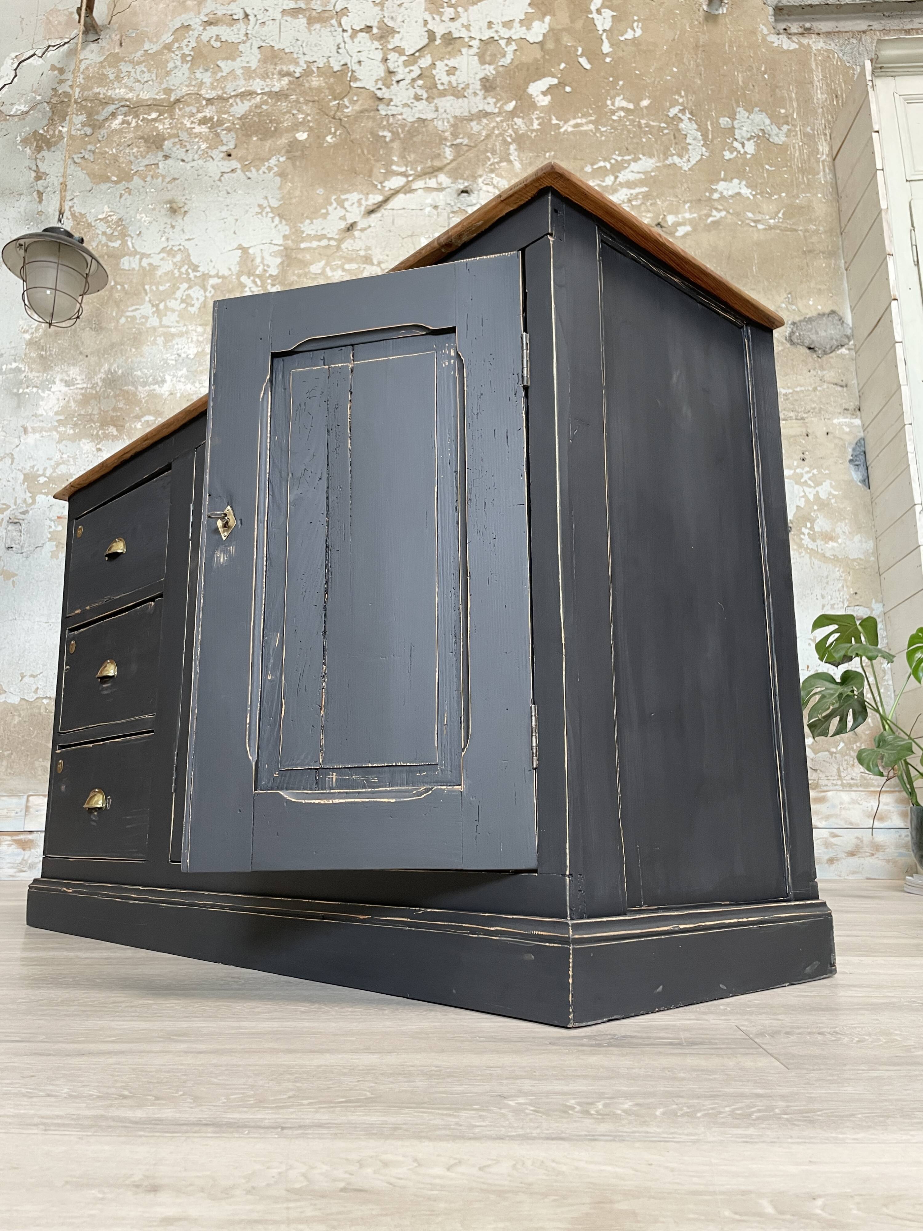 Craft furniture in patinated fir, circa 1950.