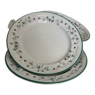 Set of 4 porcelain plates