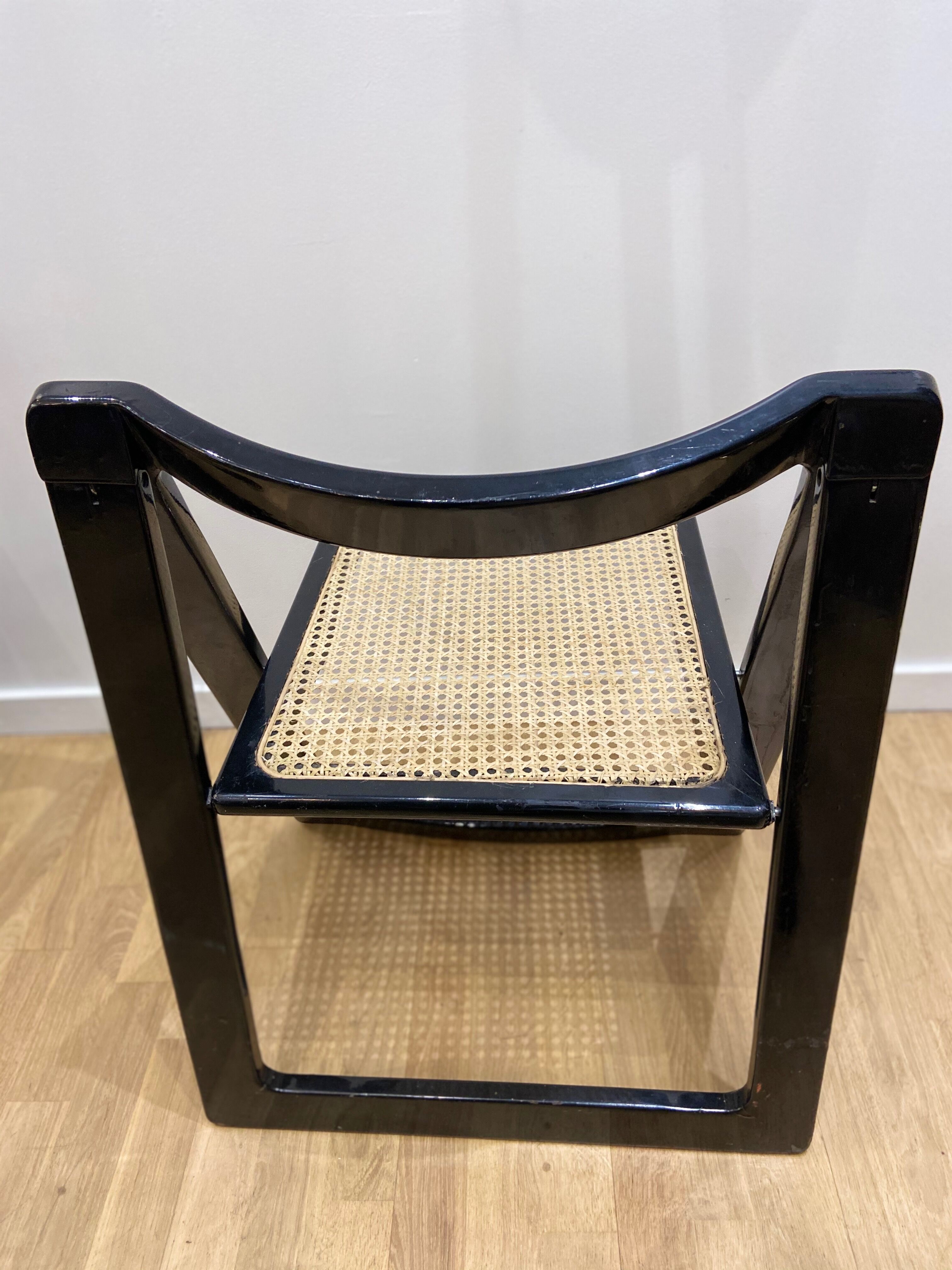 Folding chairs caning