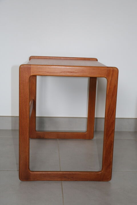 2 pull-out tables 1960