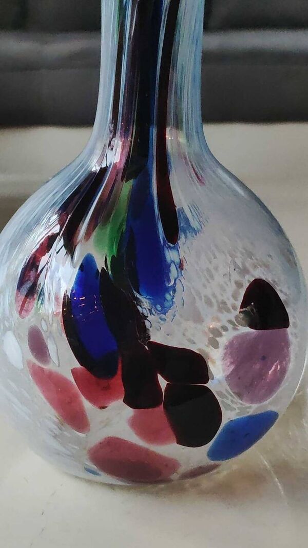 Vase boule en verre d''Art soufflé moucheté