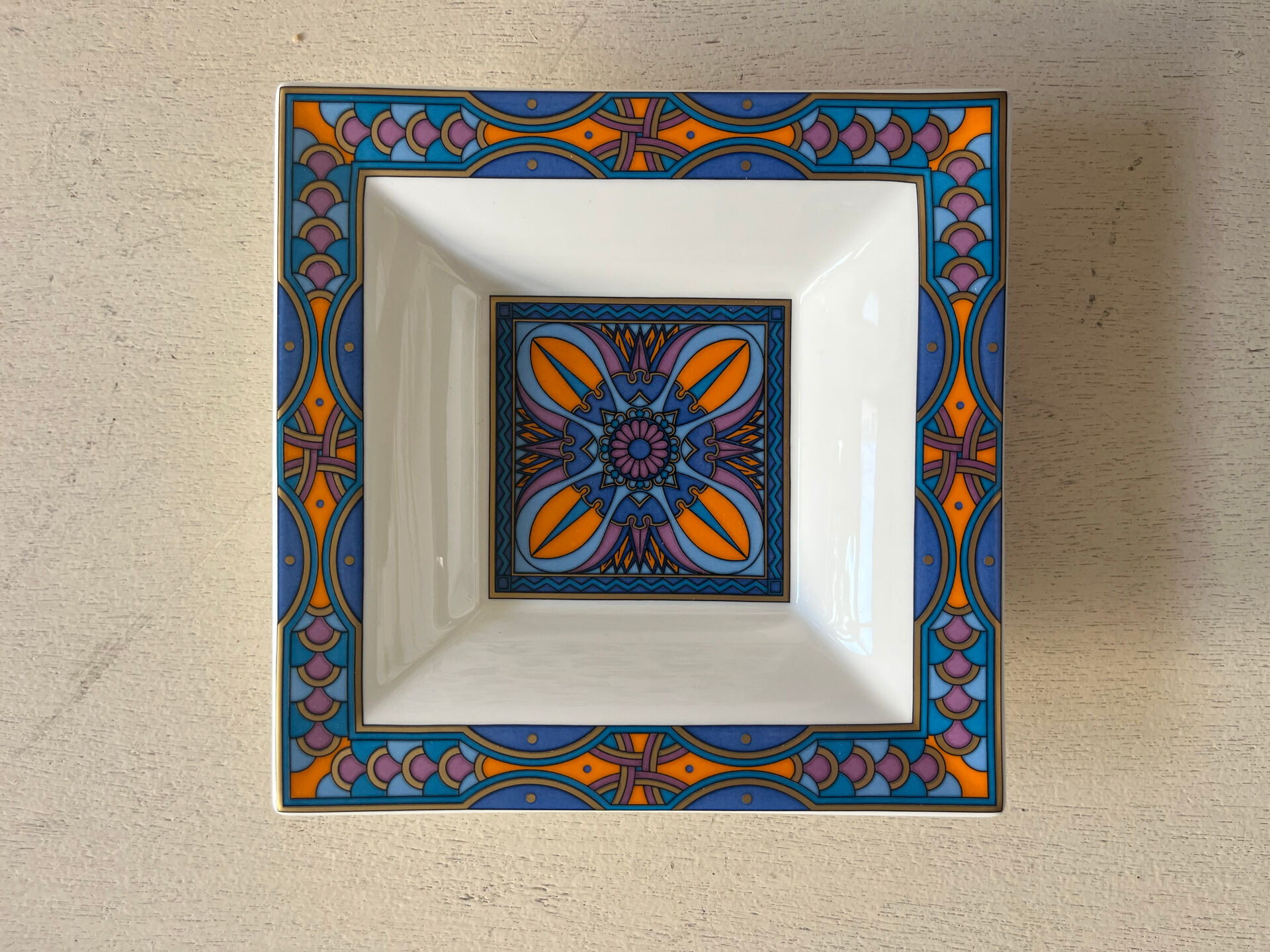 Villeroy and Boch Bangkok ashtray and pocket tray