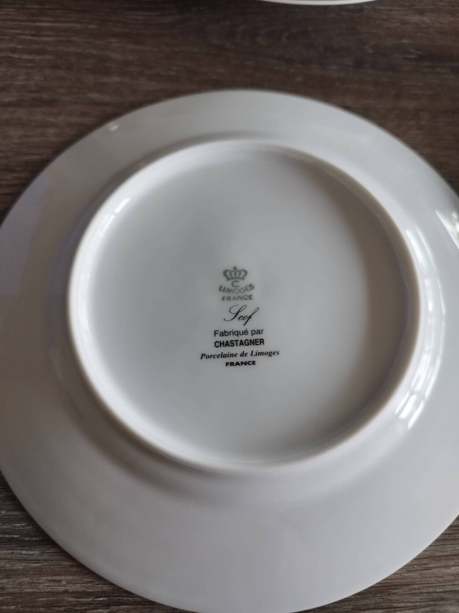 Box of 6 plates in its Scof box.