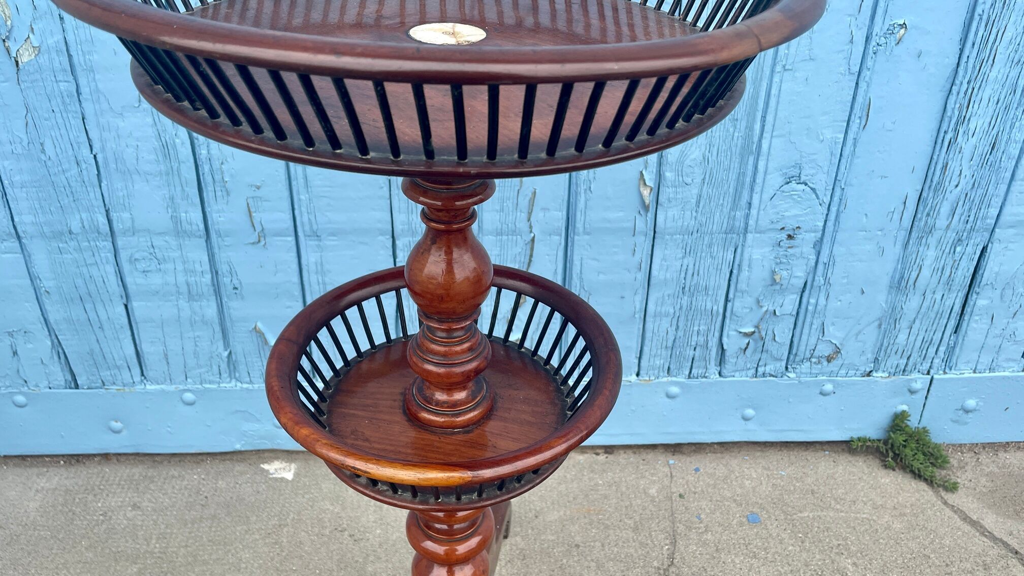 Victorian mahogany knitting table, nineteenth century