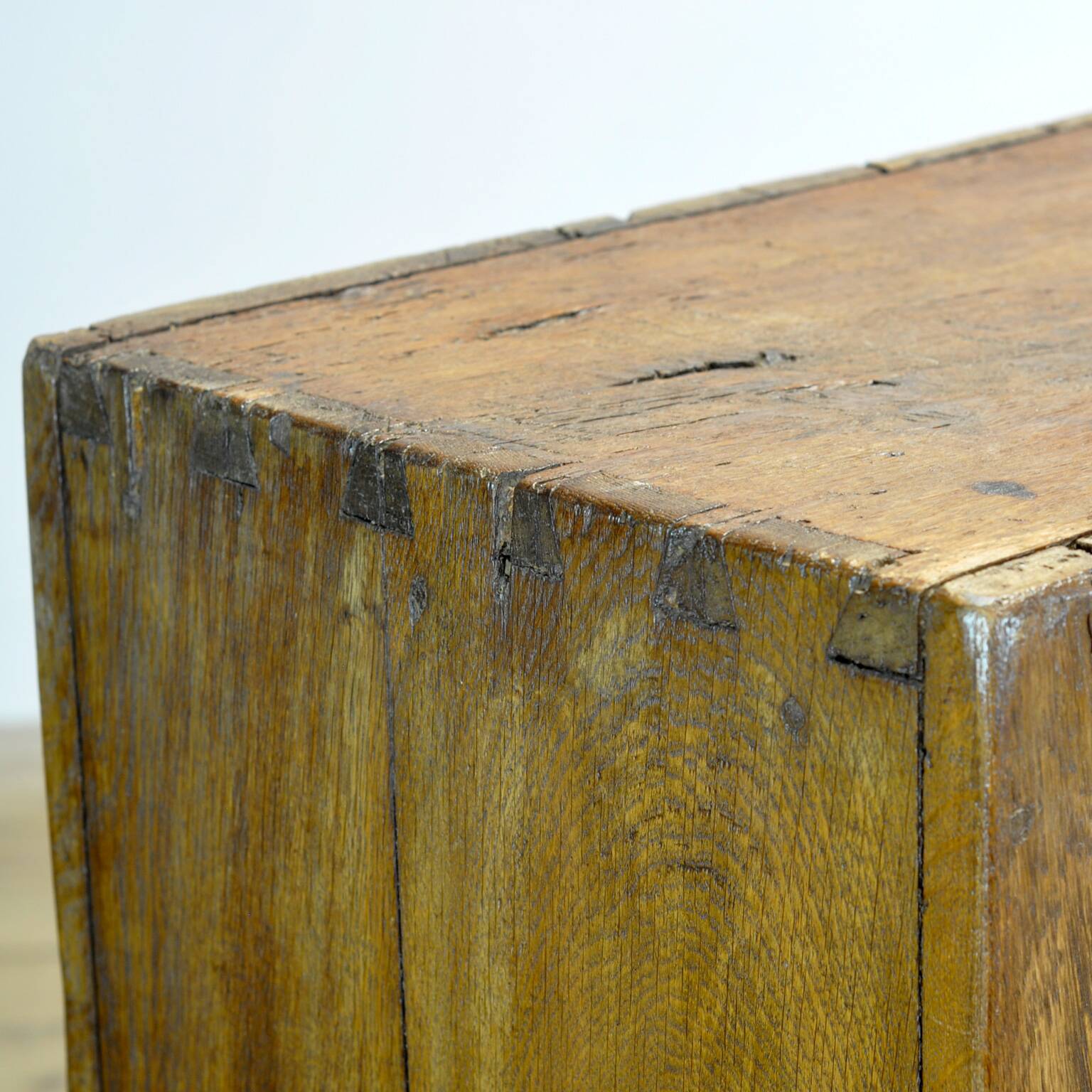 Antique oak cabinet, circa 1820