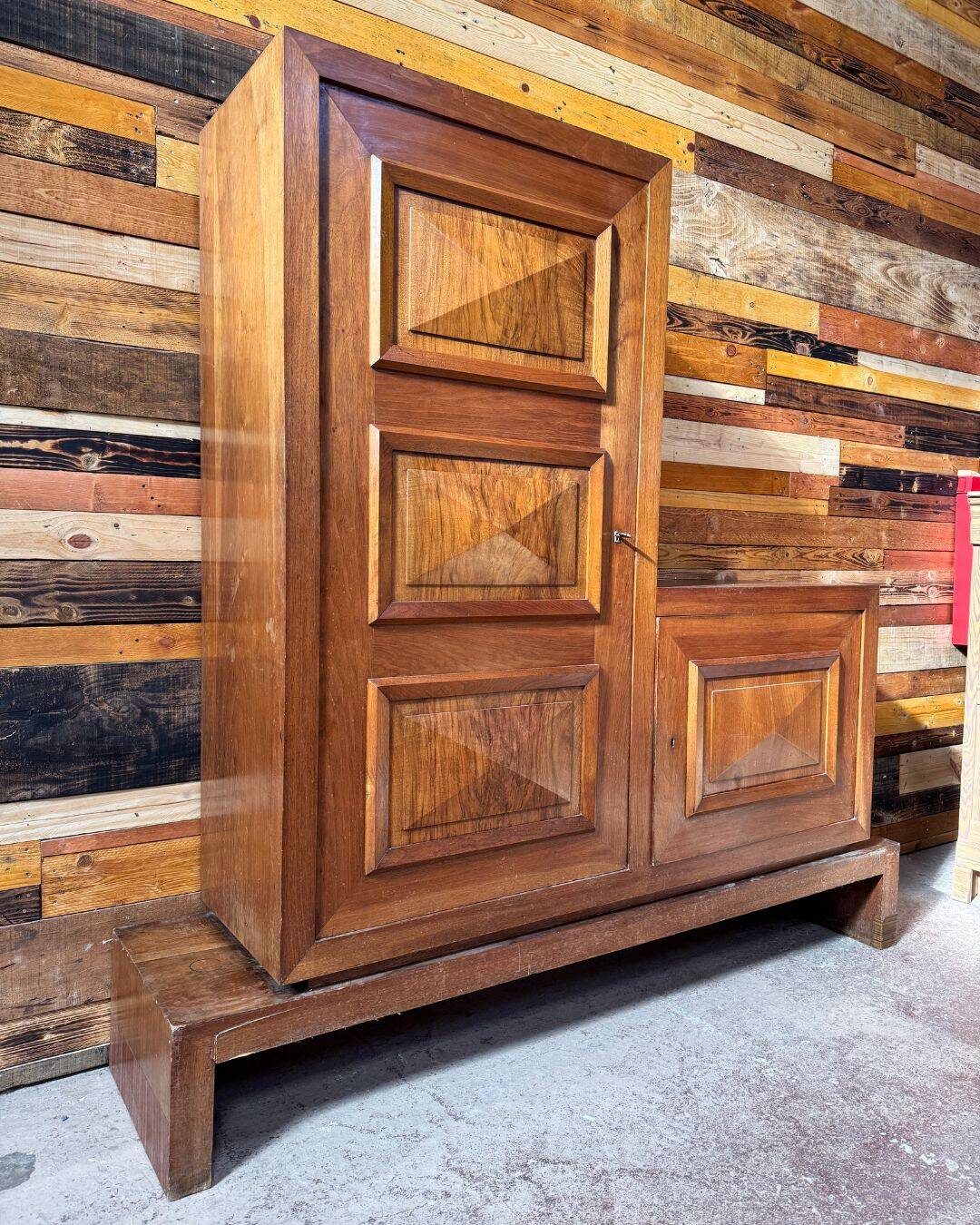 Asymmetrical Art Deco wardrobe in walnut