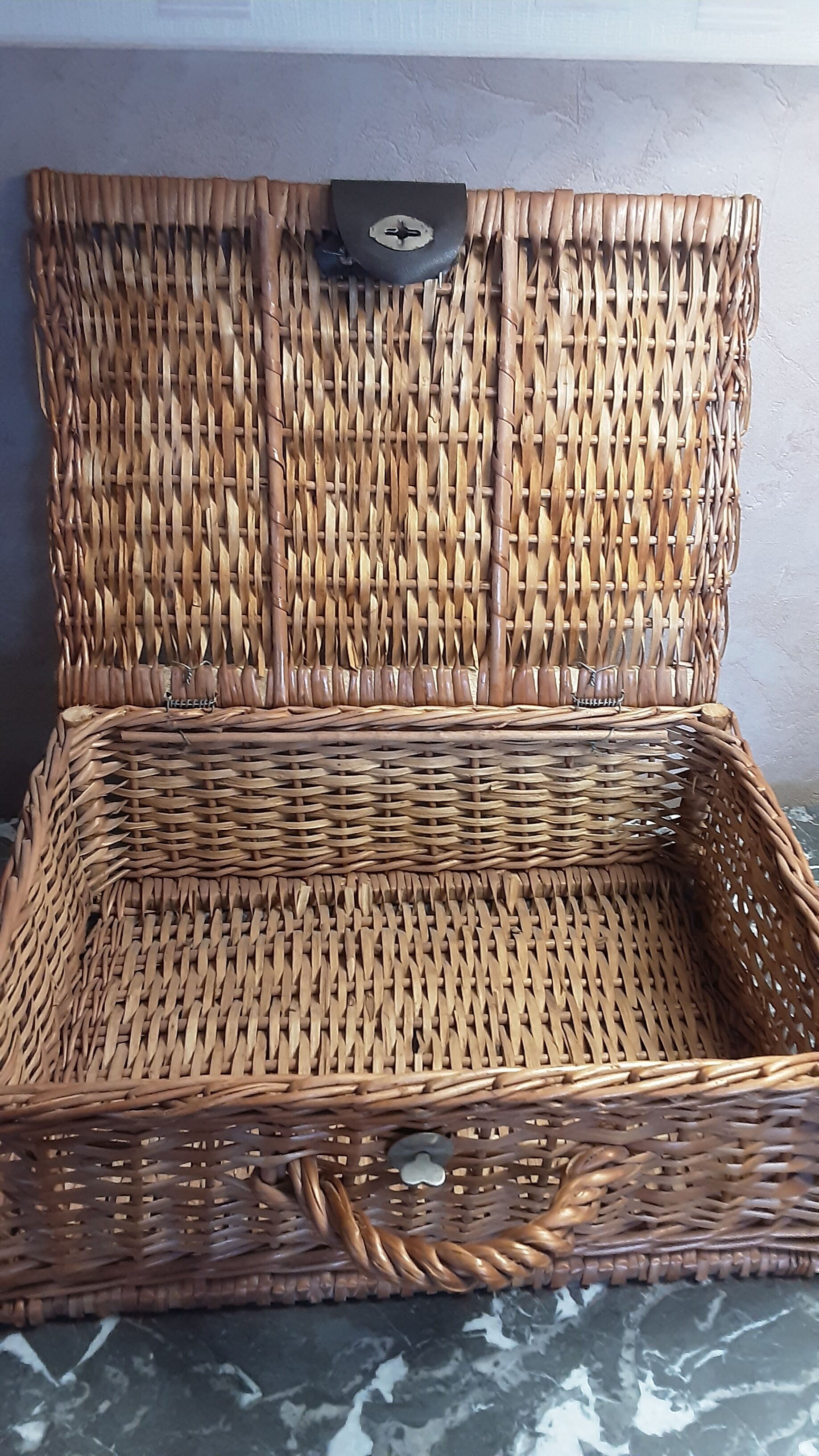 Rattan wicker malle 70 years