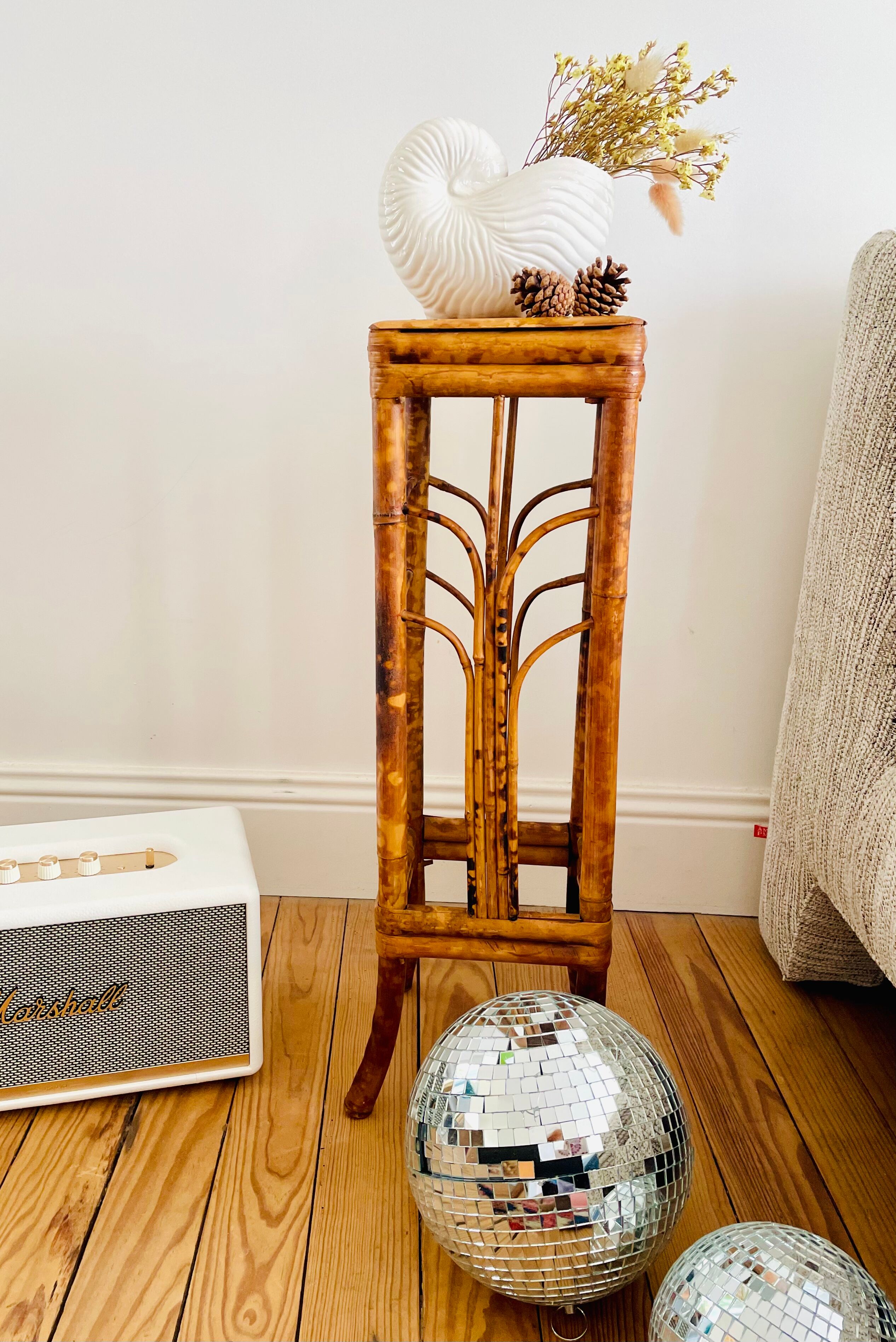 Vintage bamboo saddle pedestal table
