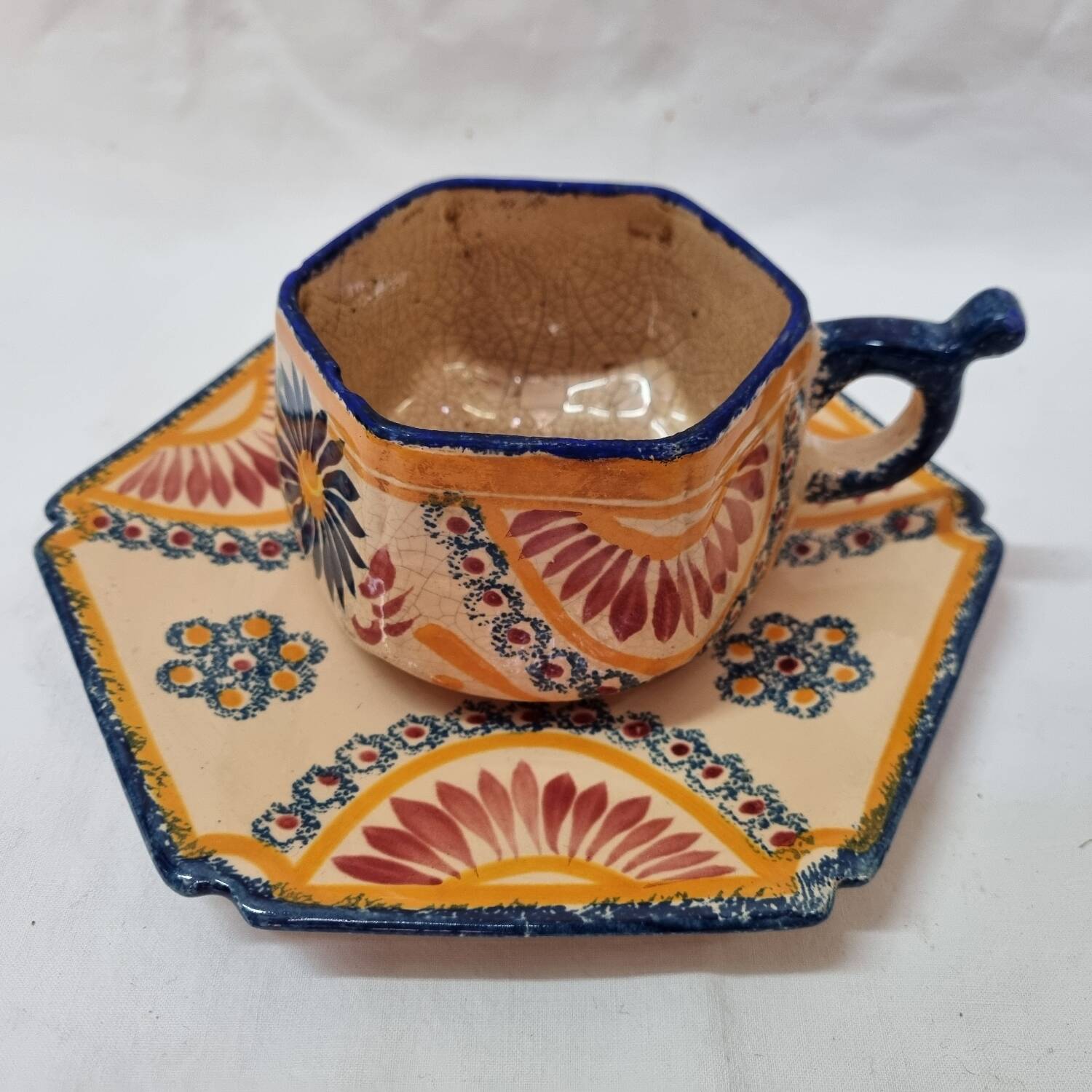 Henriot Quimper breakfast cup, 1920/30