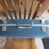 Vintage suitcase air hostesse